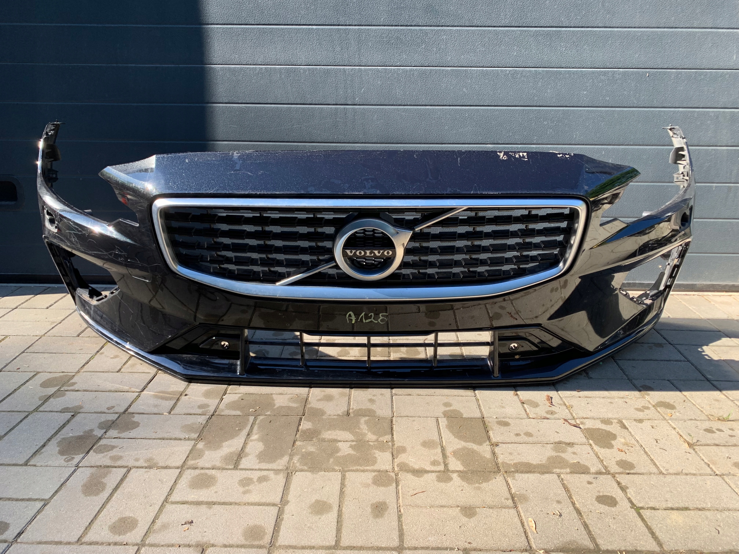 Volvo V60 S60 R design 18- bumper front front