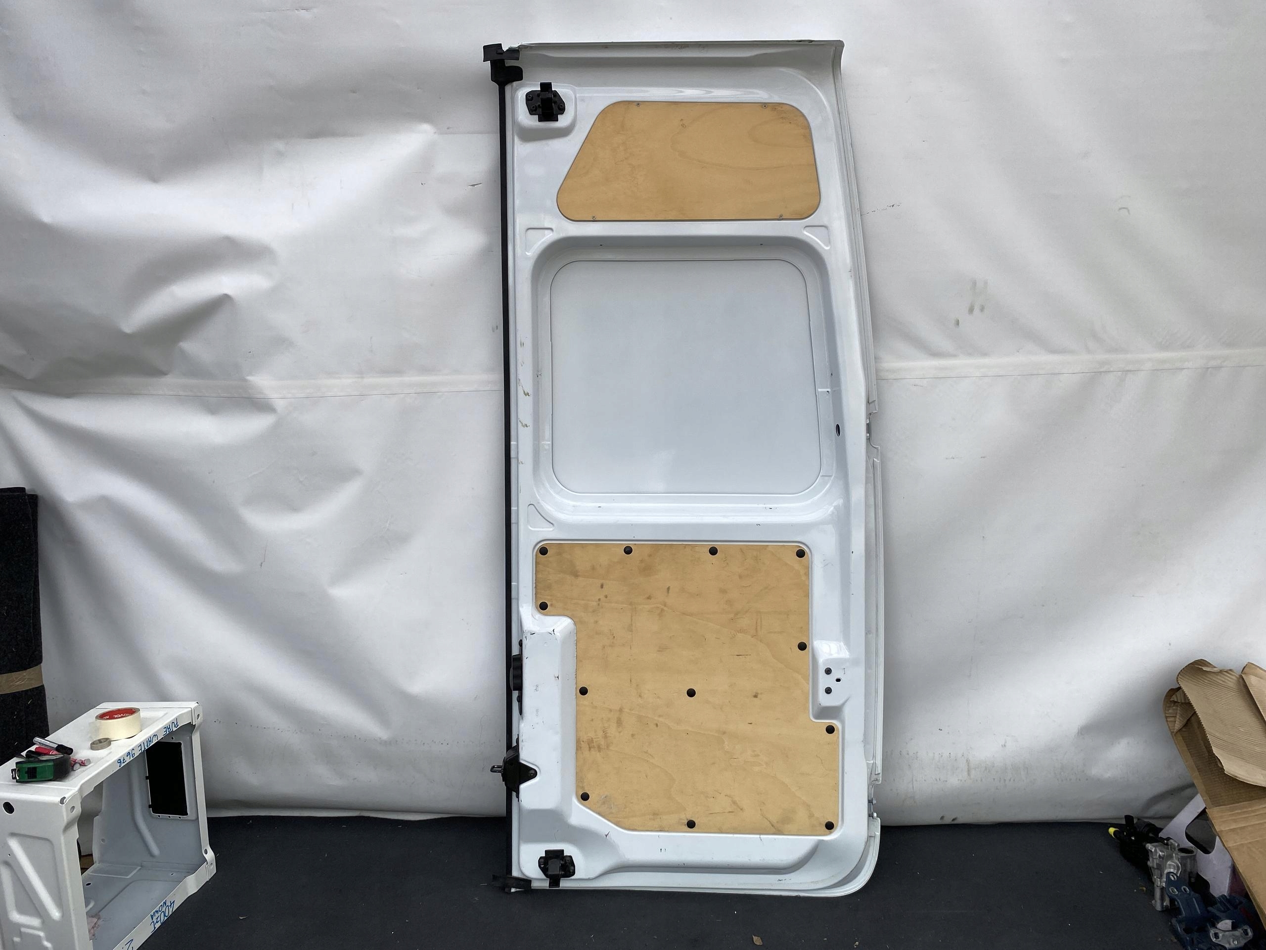 MASTER 3 4 MOVANO NV400 10- door rear. rear part left BIALE ORYGINALNE