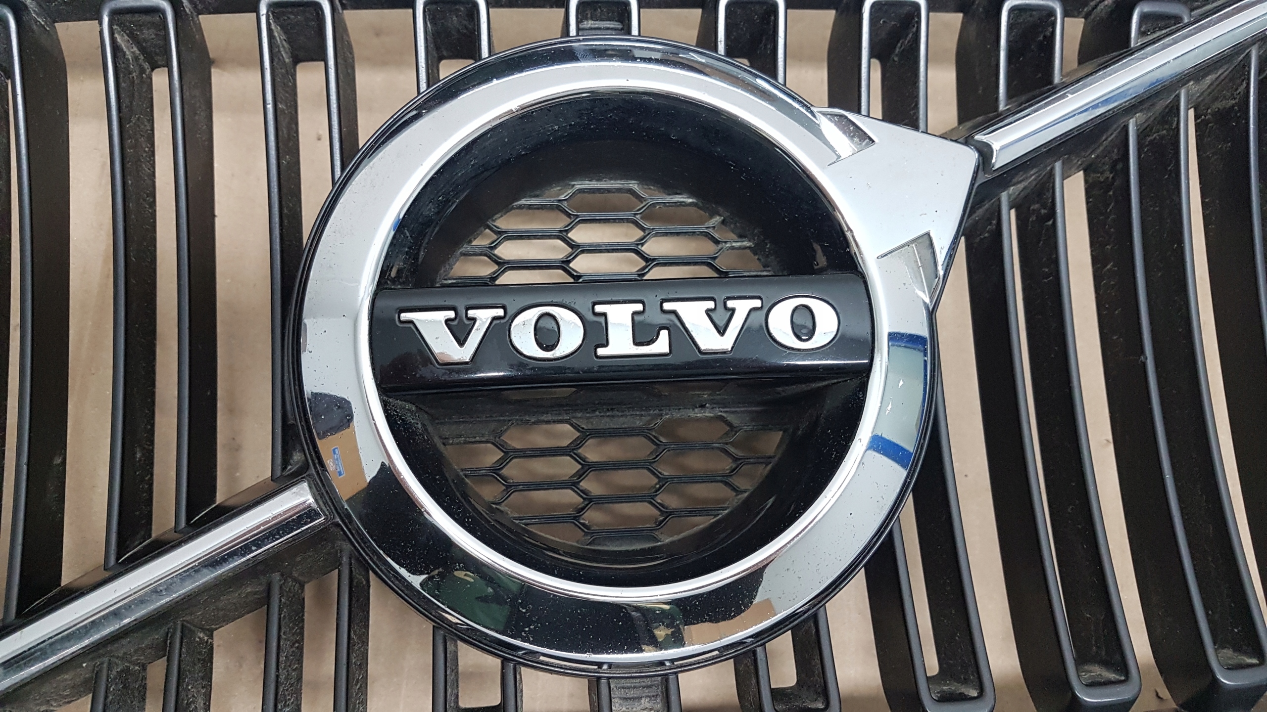 Volvo S90/V90 V90 Kühlergrill FRONTGRILL Kühlergitter 73138351 - Thumbnail 7
