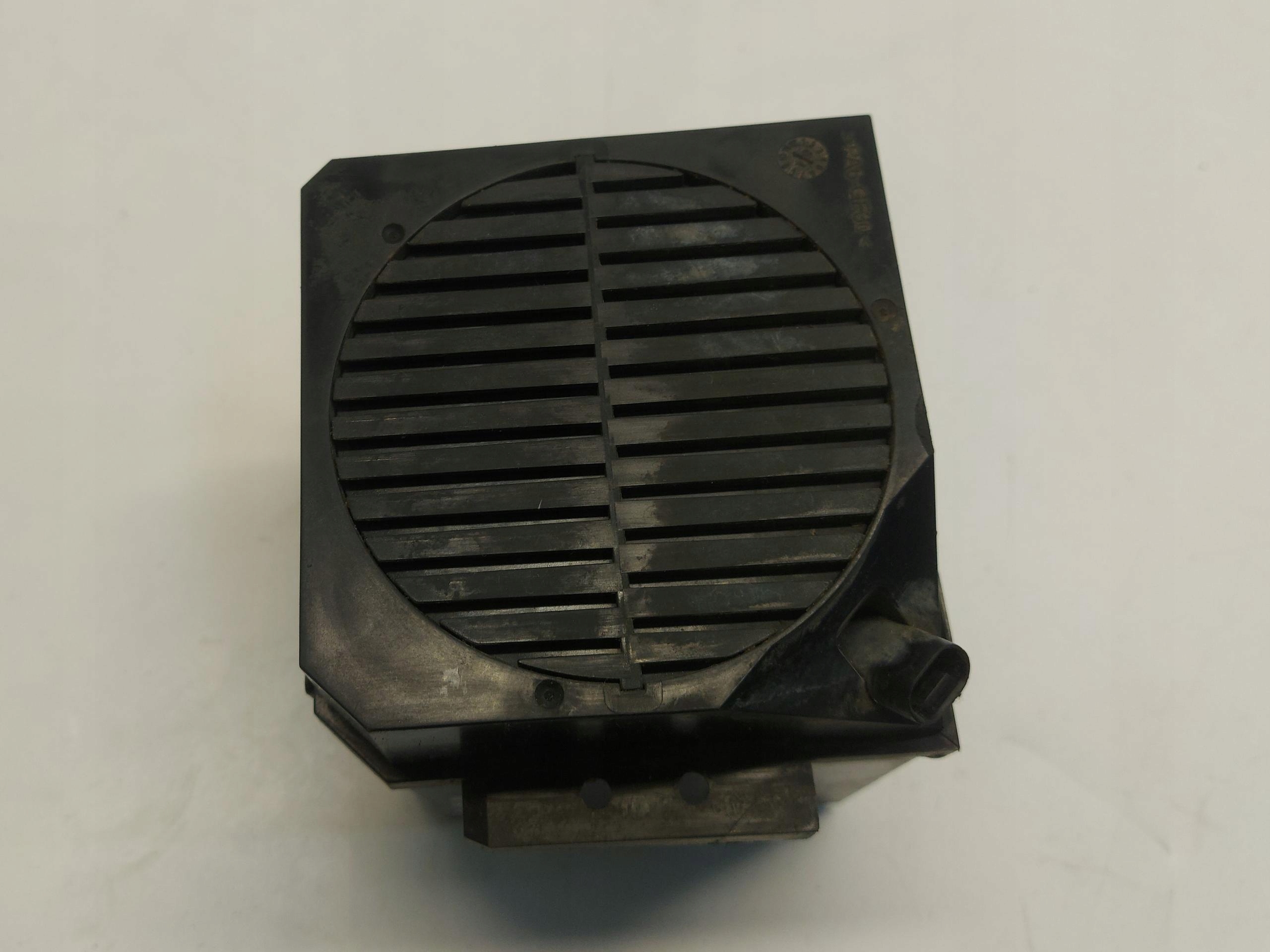 BMW G20 330e speaker SYMULATOR DZWIEKU spoiler-in 561220-10
