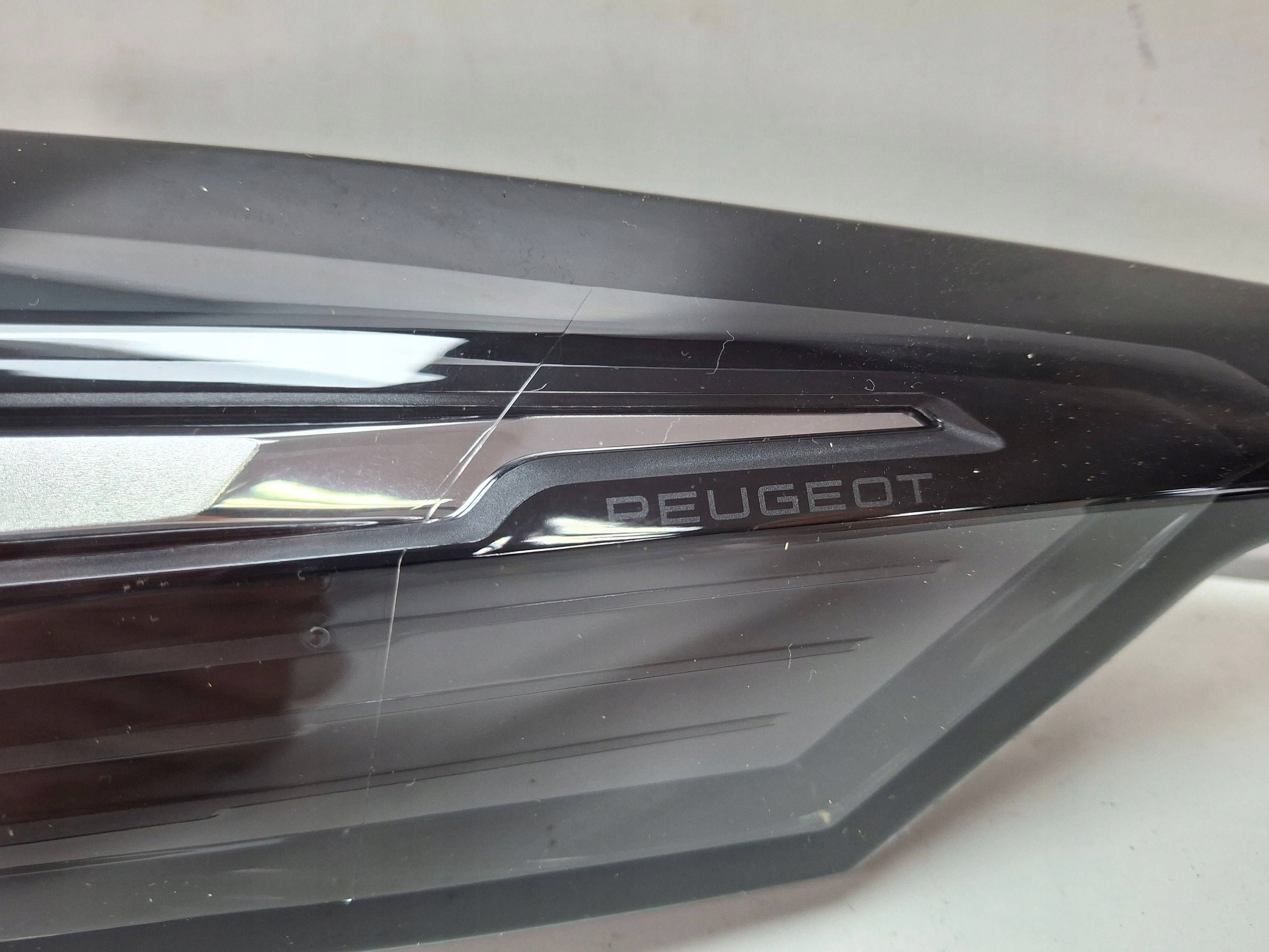 light rear rear part side right Peugeot 308 S27639830