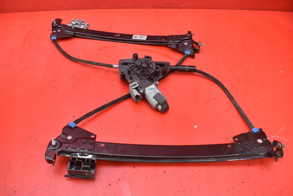 window regulator right front 6006651-00-G TESLA MODEL S 16-21
