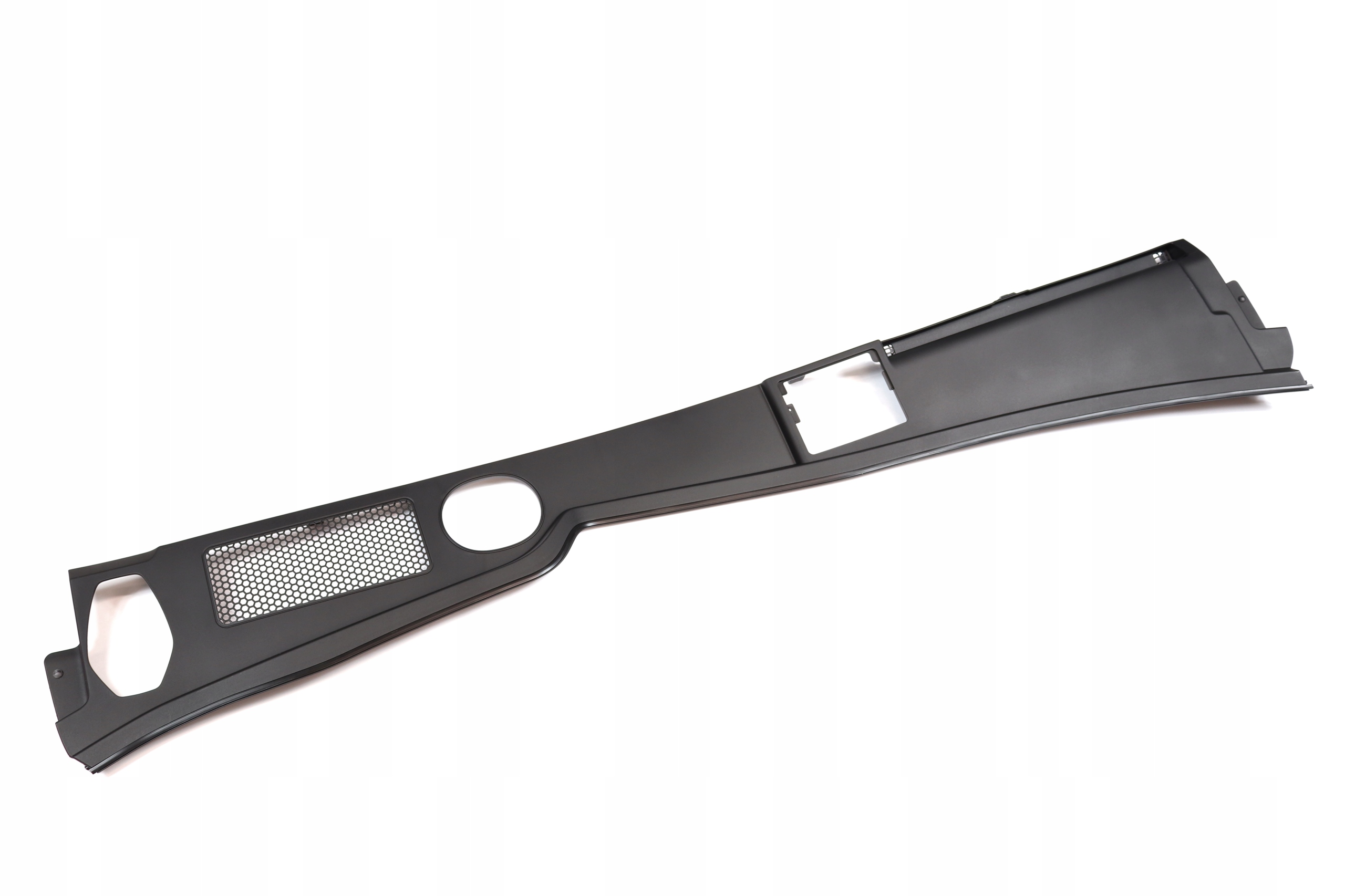 *МОНТАЖ ПОД СТЕКЛОМ ЗАЩИТА СЛИВ AUDI Q5r КАК ОРИГИНАЛ.