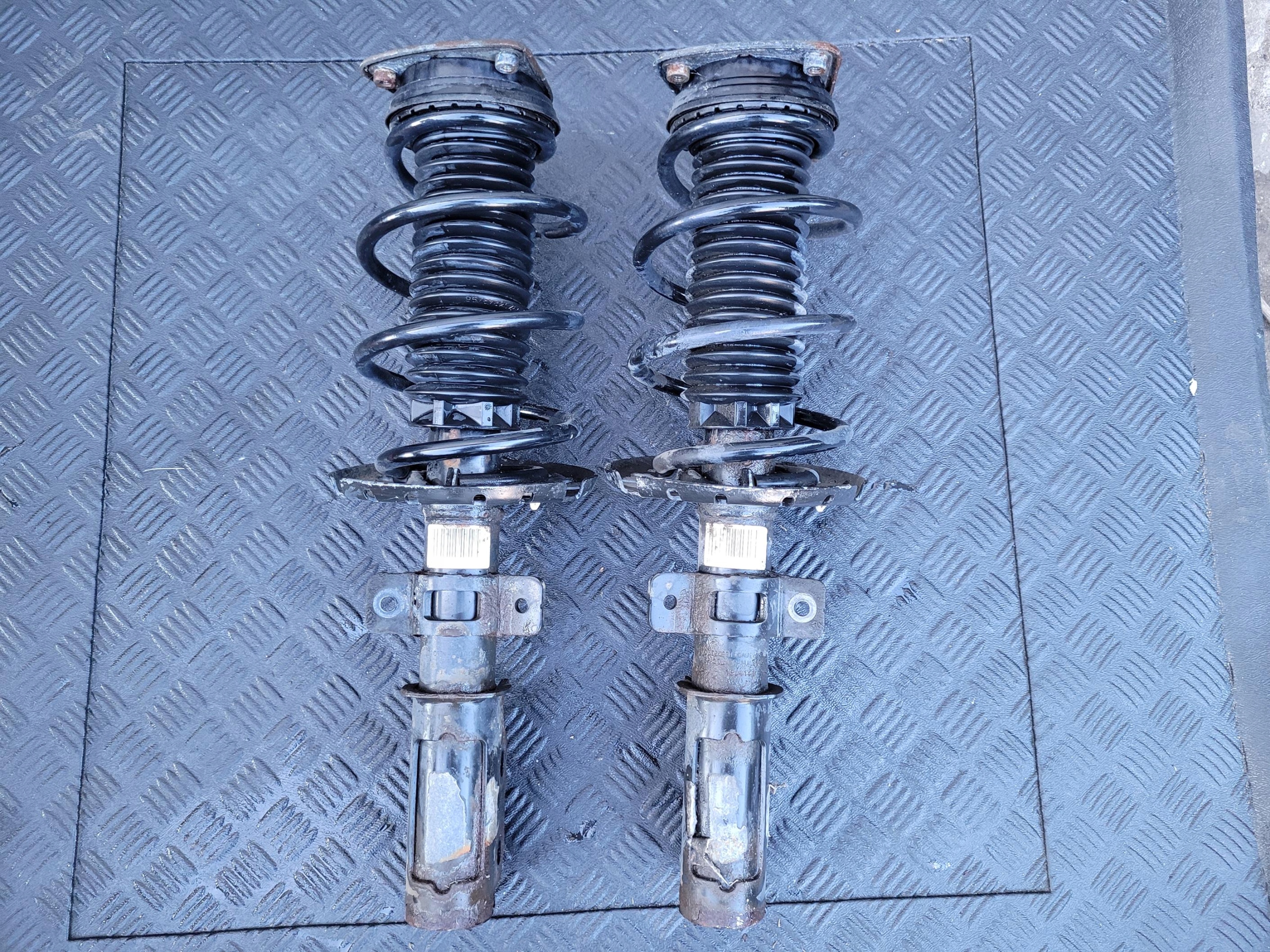shock absorber front front left right 9819718680 PEUGEOT 3008 II 1.5 HDI