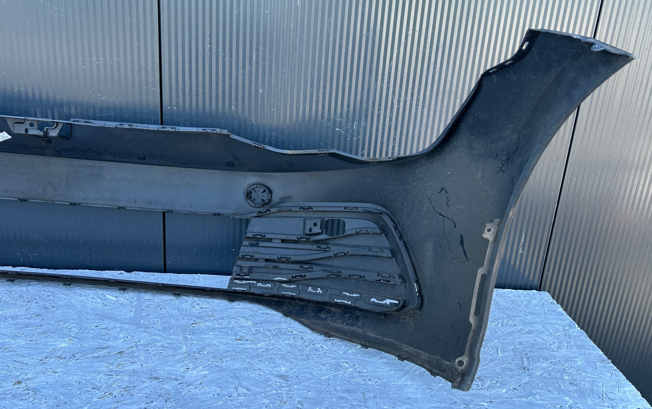 nárazník předek přední VW GOLF VIII 8