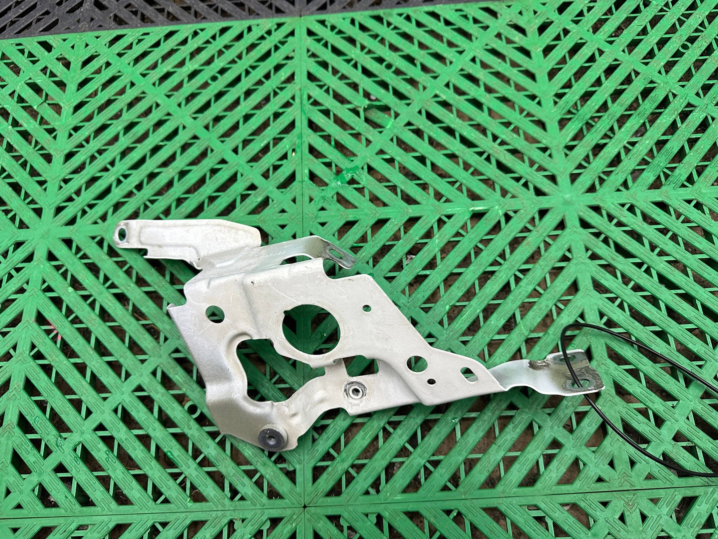 staffa parafango BMW 3 G20 G21 7419402