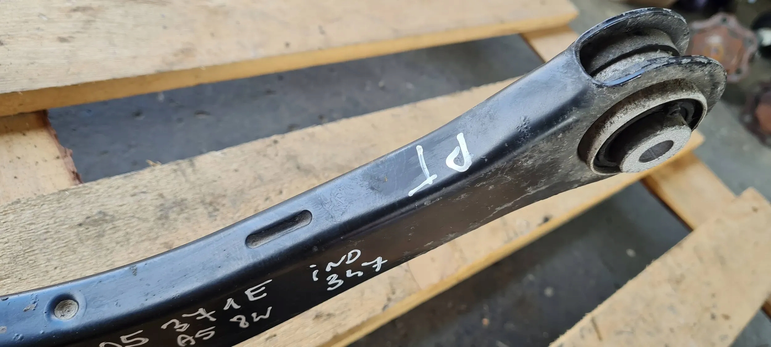 A5 8W QUERLENKER HECK HINTEN 8W0505371E A4 B9 8W