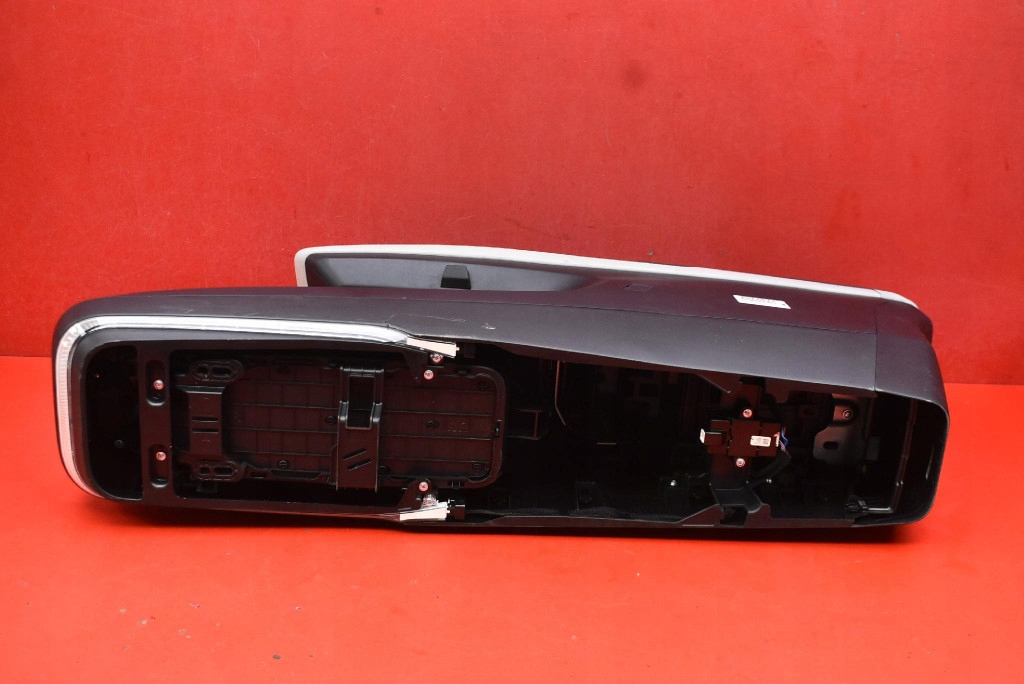 TUNEL central armrest EU 84697CV100WK KIA EV6 GT-LINE 21