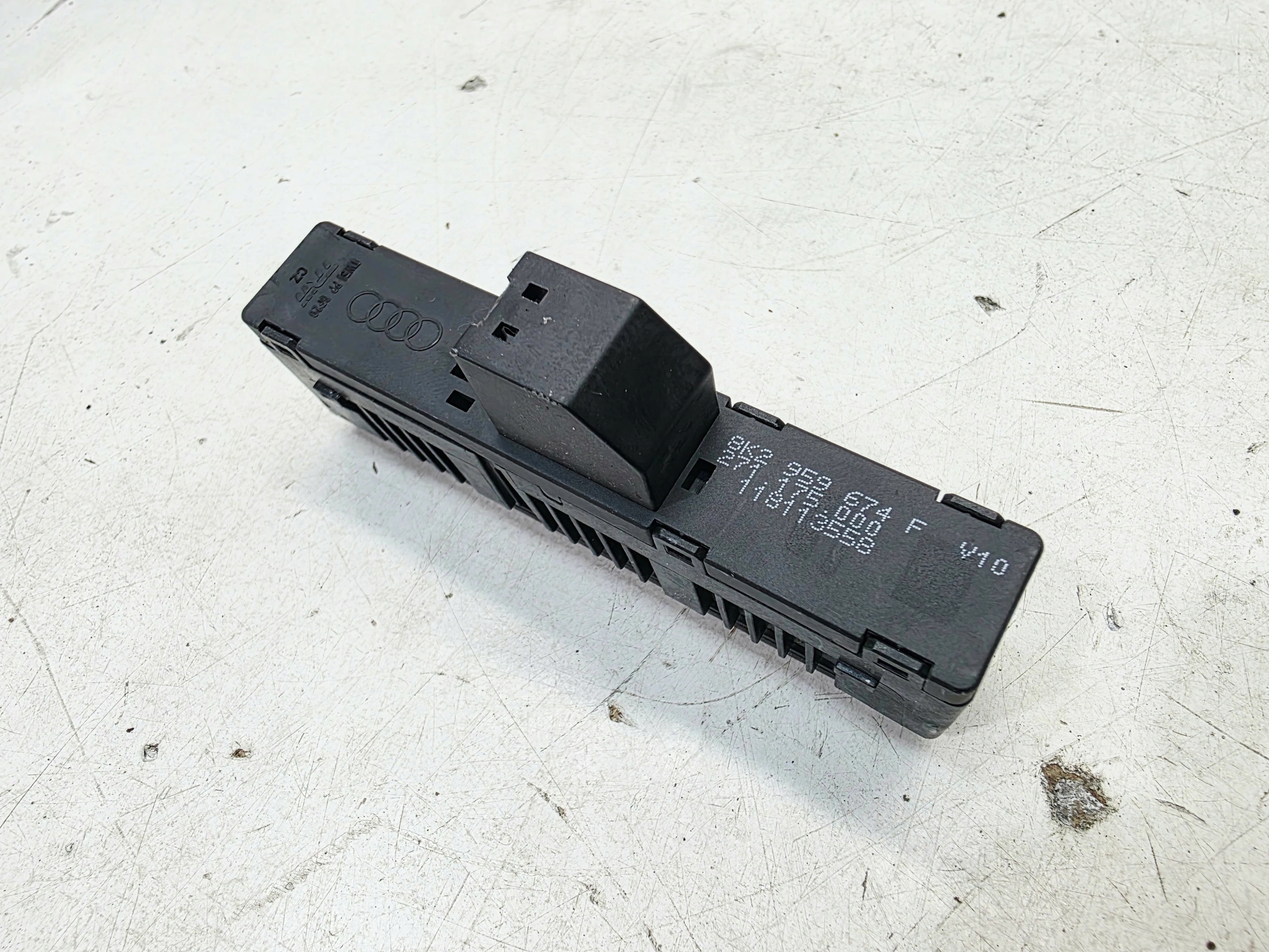 switch GUZIK ESP AUDI A4 B8 A5 8T Q5 8R 8K2959674F
