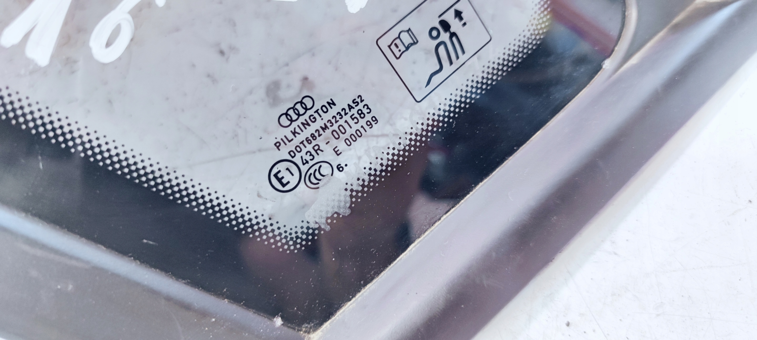 window bodywork AUDI A1 8X4 5-door left rear part 2016 R original !!!