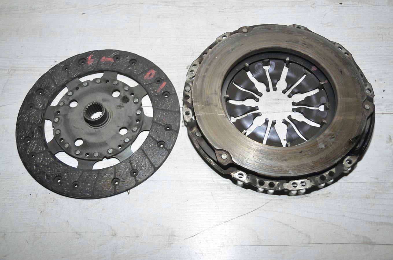 disc doscik clutch 1.5 Dacia Duster and LIFT 15r