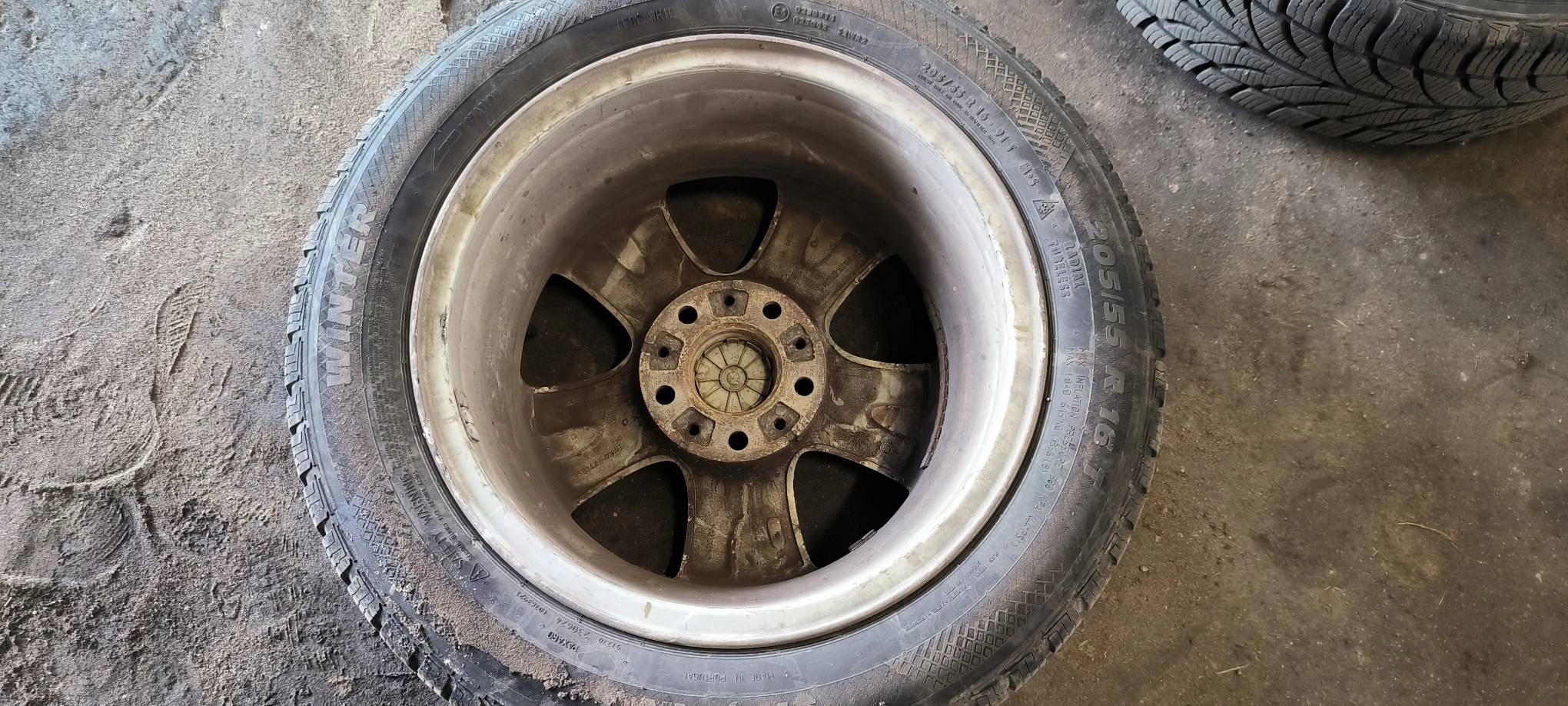 disc KOMPLET 16'' 5X120 6779696 BMW E87 116D LIFT