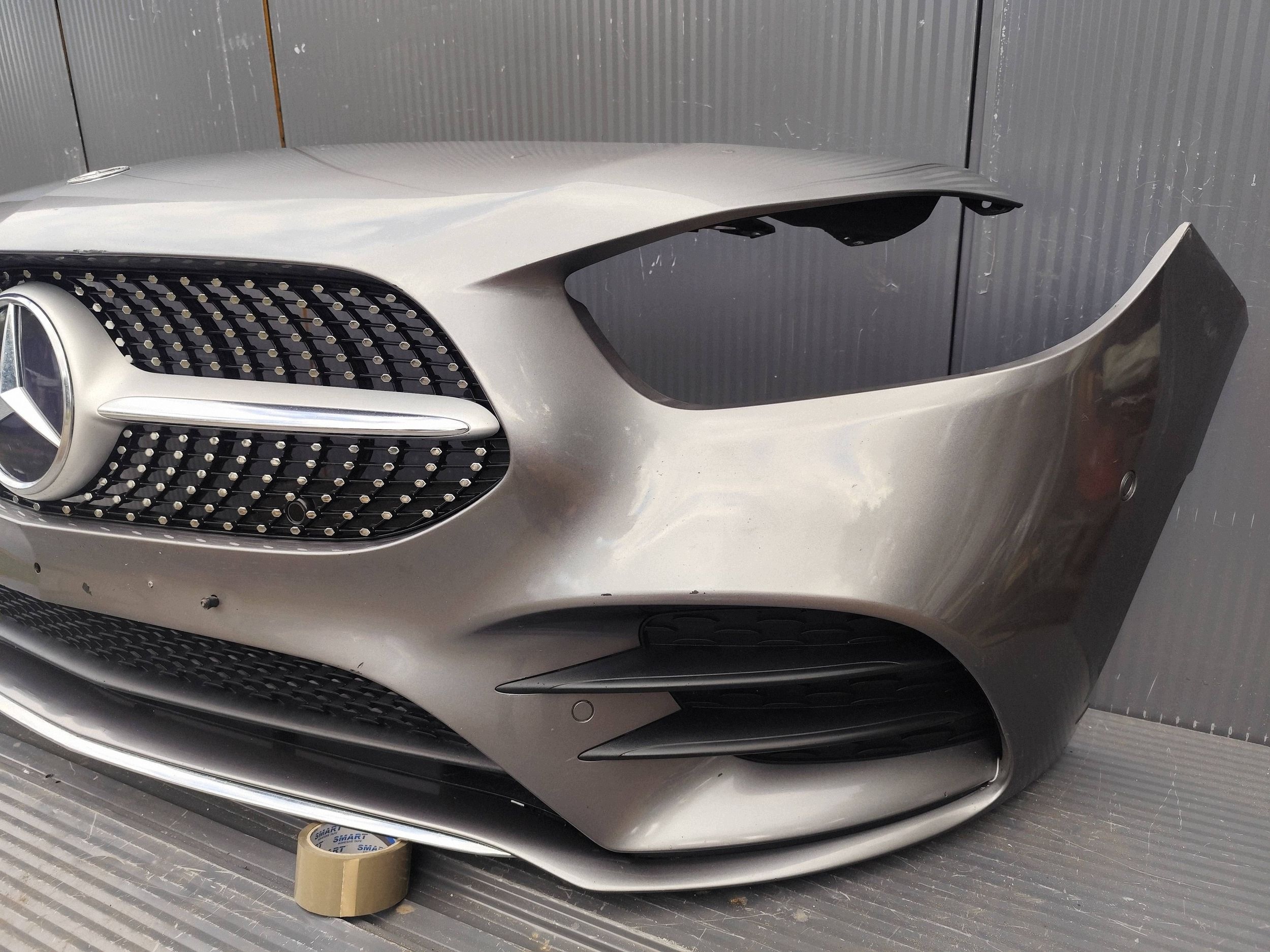 MERCEDES B-KLASA 247 AMG front bumper 6xPDC complete DEMONTAZ