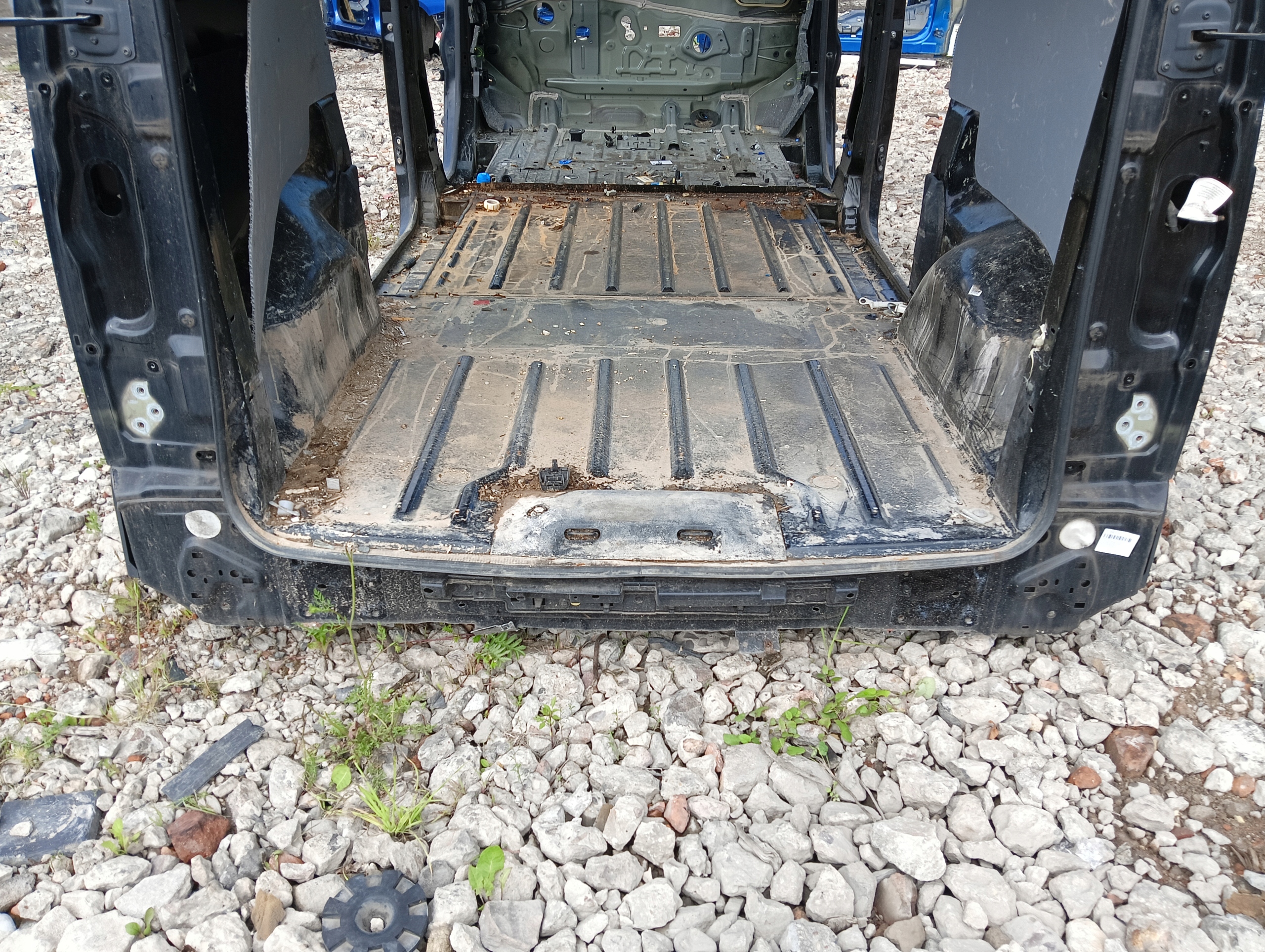 PAS TYLNY TYŁ WANNA PODŁOGA VIVARO C PROACE II EXPERT JUMPY III KTV