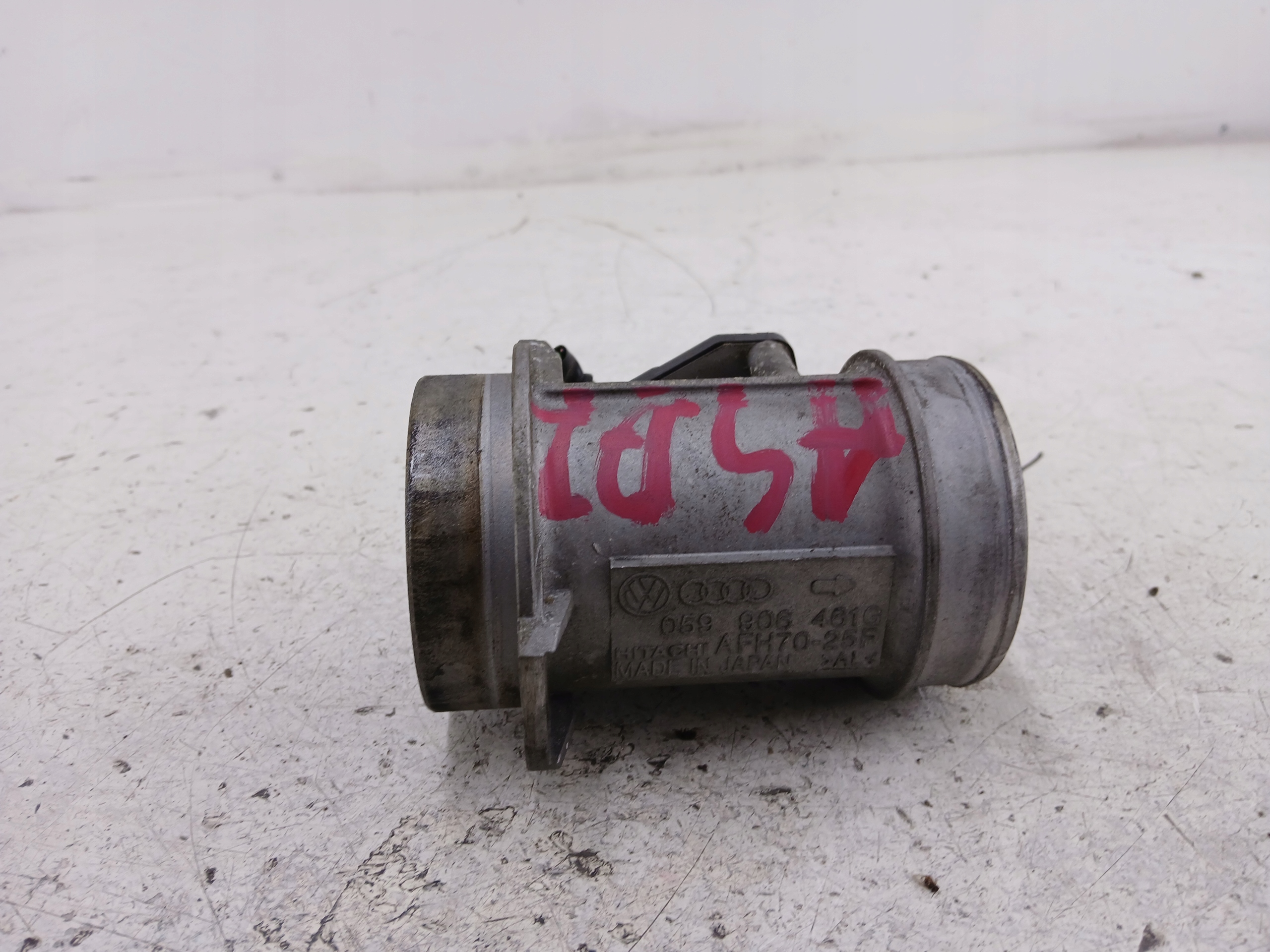 AUDI A6 C5 A4 B6 2.5 TDI flow meter 059906461G