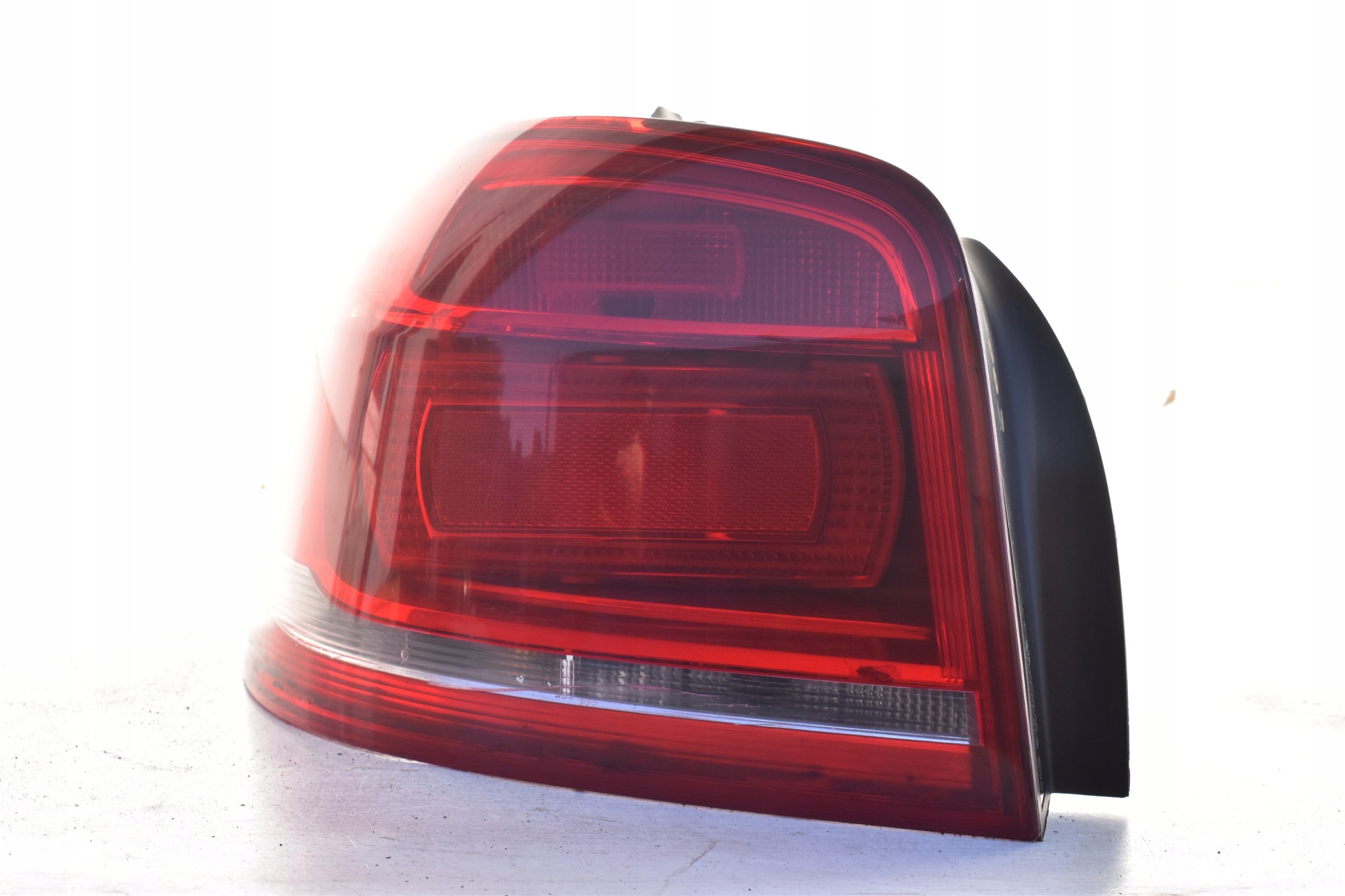 light left rear part AUDI A3 8P LIFT 3D 08-12R 8P3945095A EU