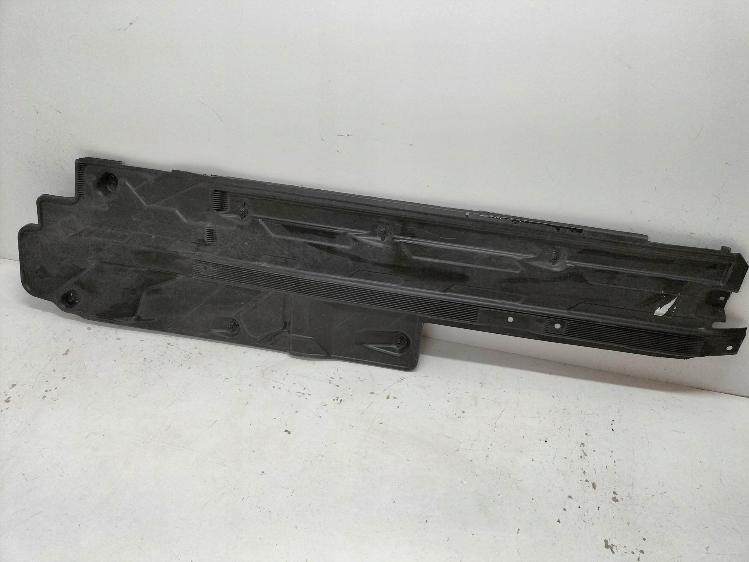 cover chassis right MERCEDES E KLASA W207 COUPE 09