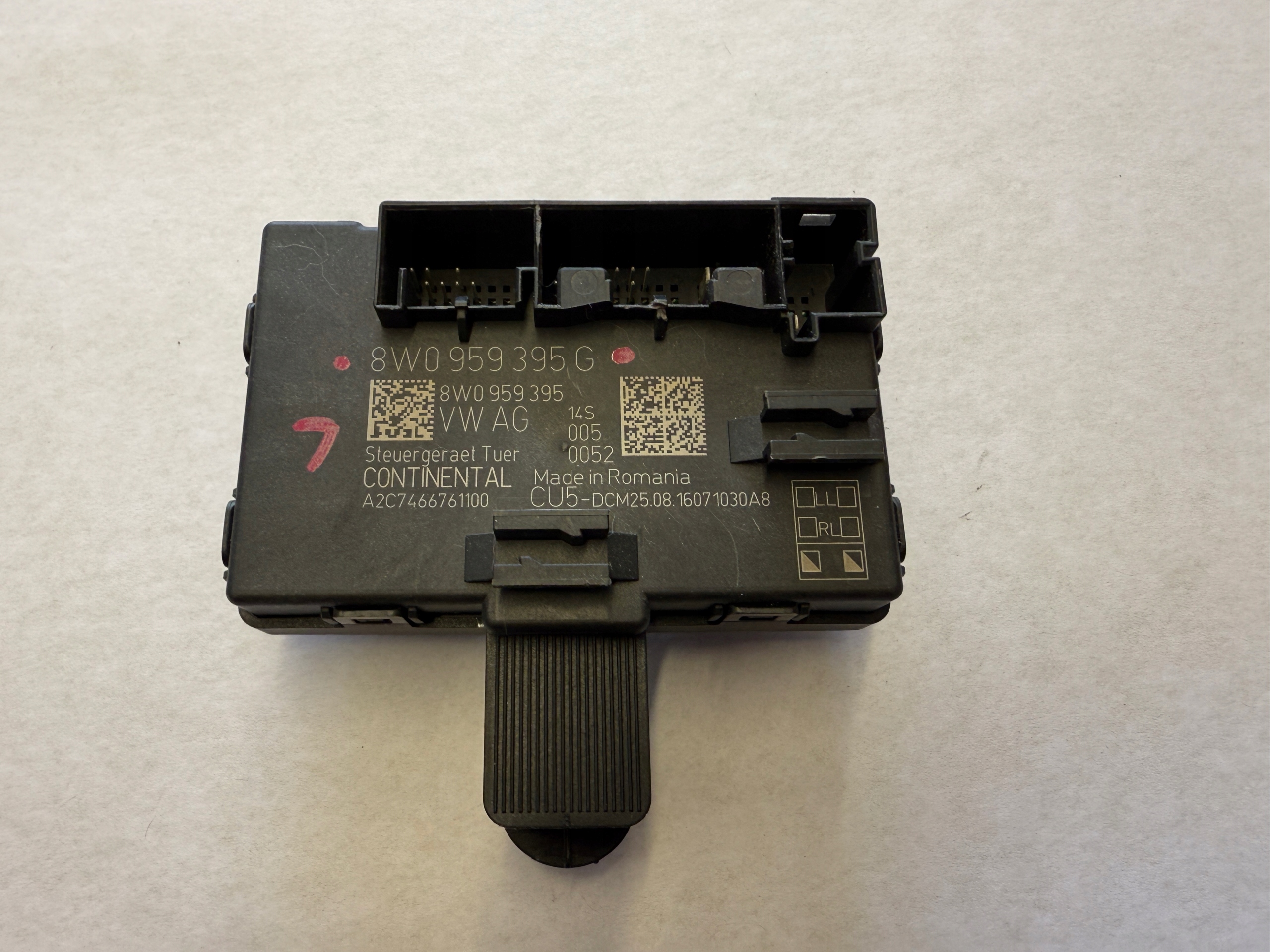 AUDI A4 B9 module control unit door 8W0959395G
