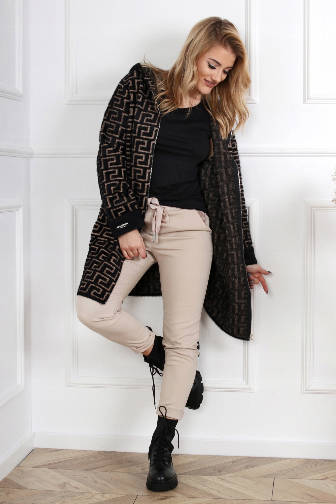 ALPAKA DAMSKA PŁASZCZ KURTKA SWETER CIEPŁA DŁUGA KAPTUR SUWAK WYGODNA 2107 Model 2107