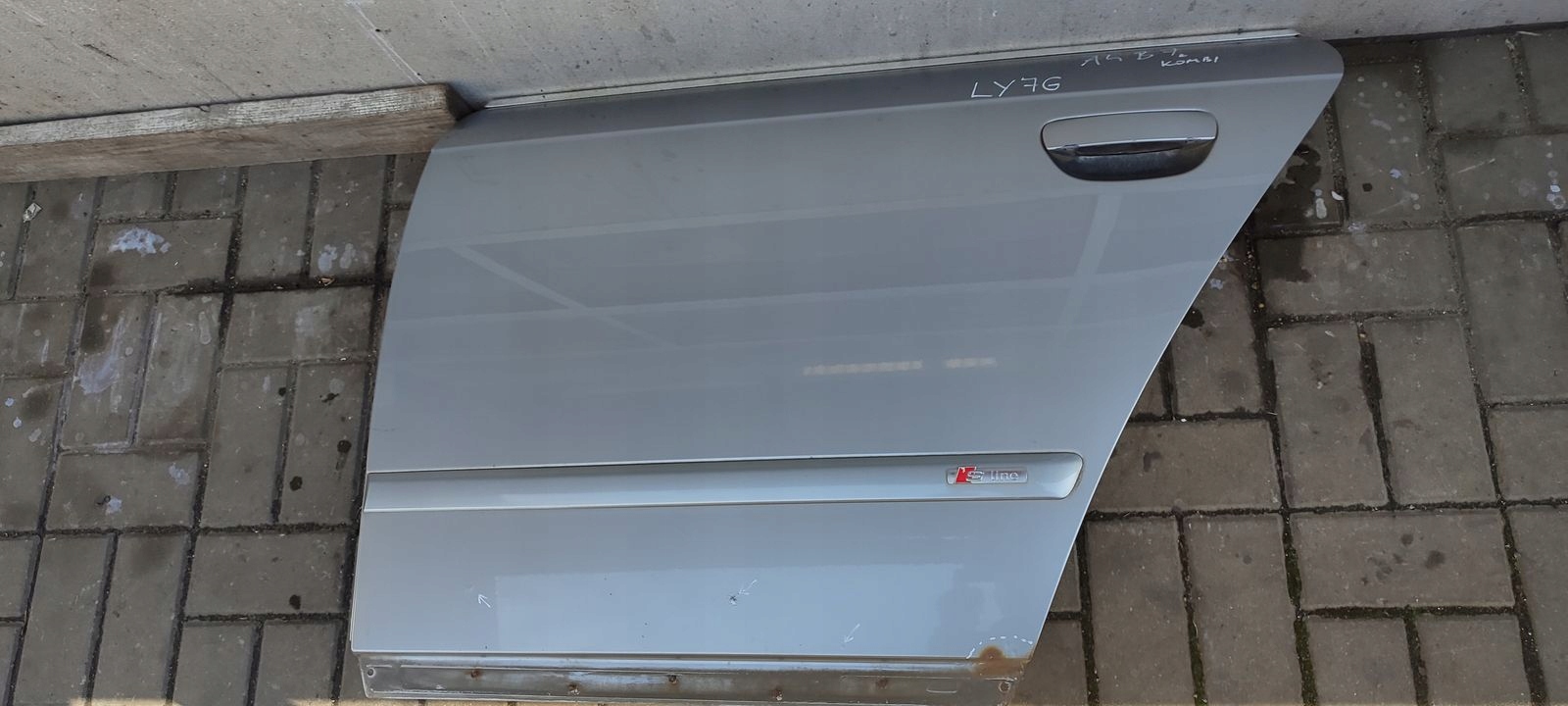 door rear part rear. left Audi A4 B7 kombi LY7G