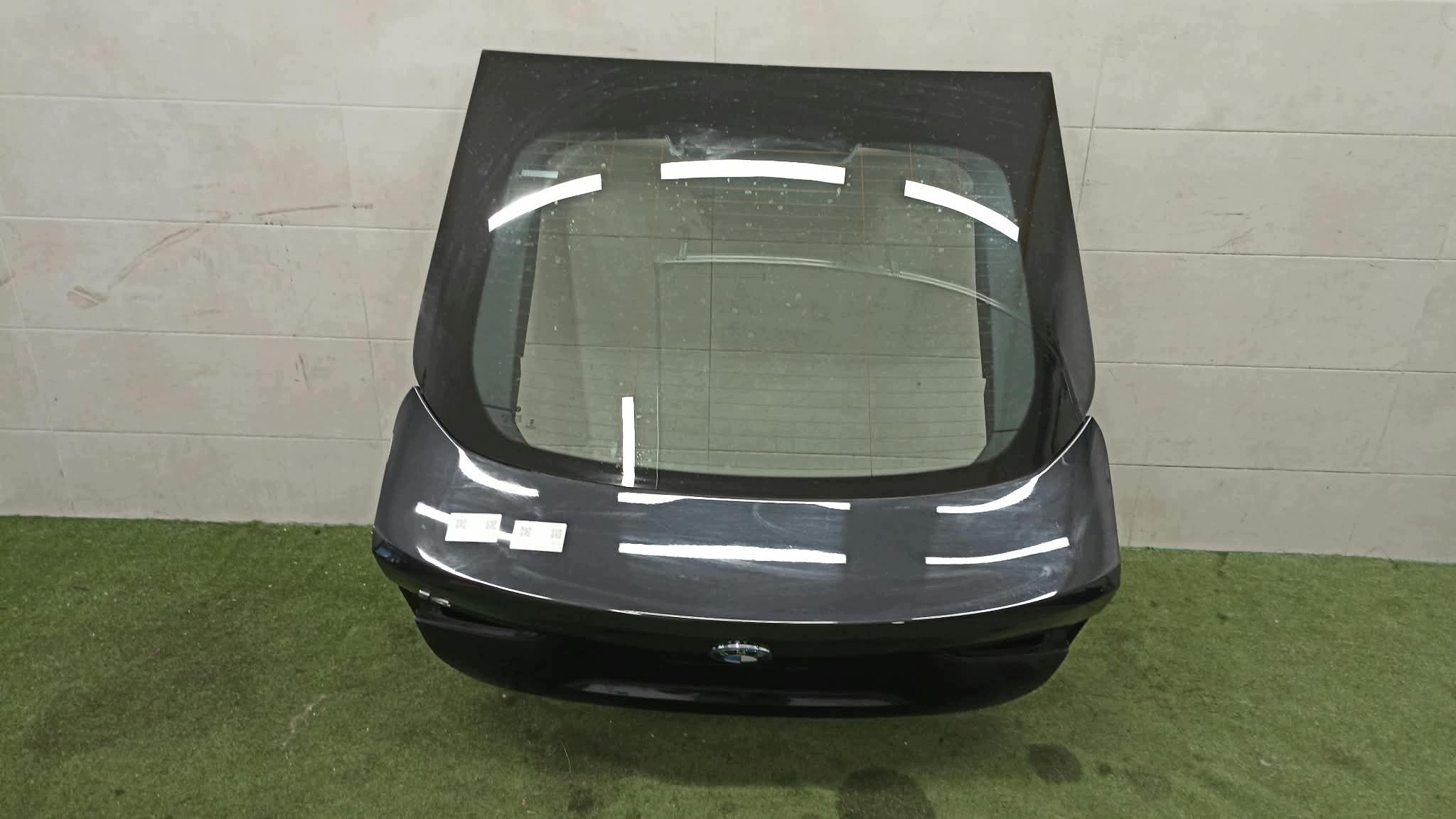 BMW I4 G26 boot door boot colour 475 BLACKSAPHIRRE METALLIC