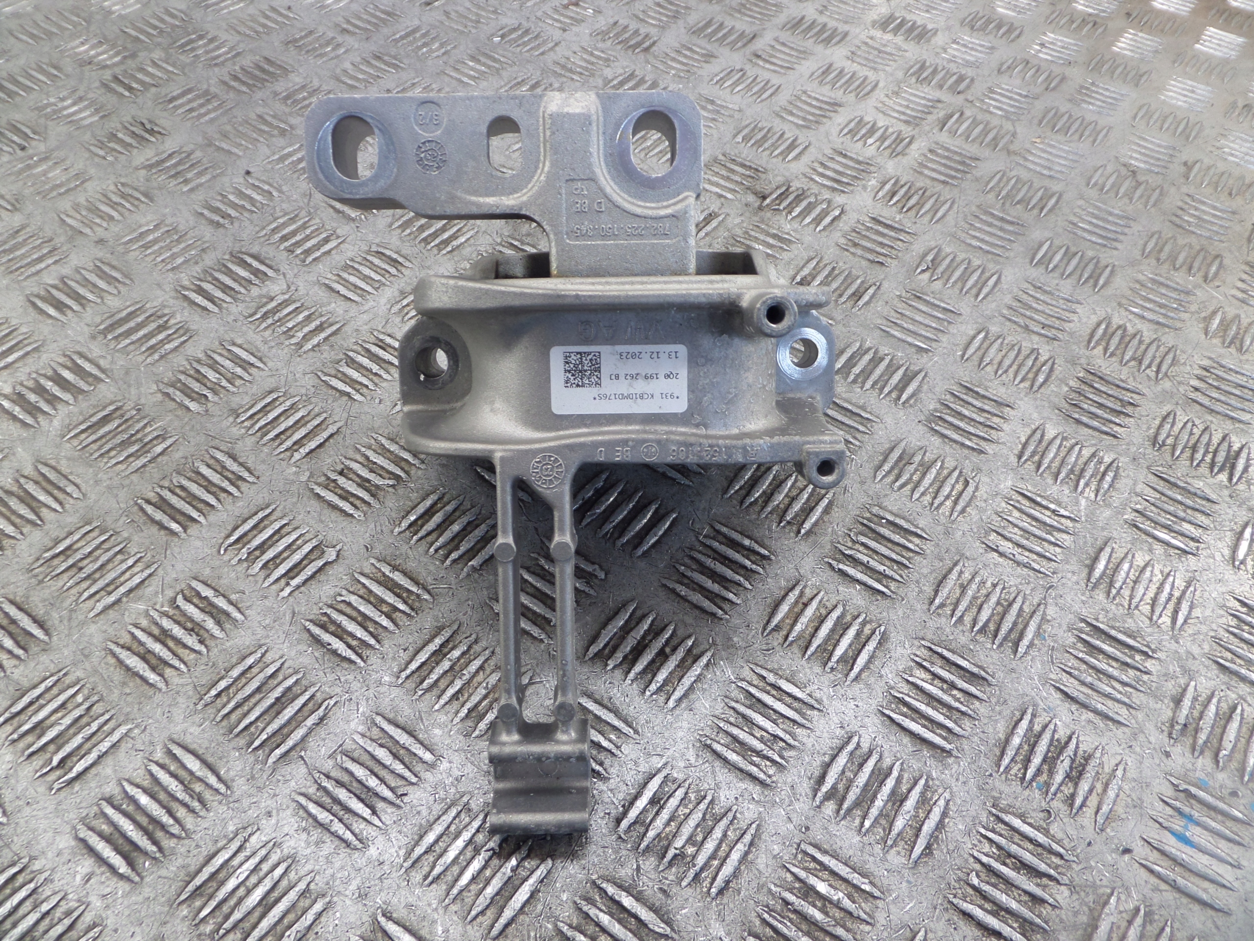 2Q0199262BJ airbag engine mount KAMIQ VW SEAT