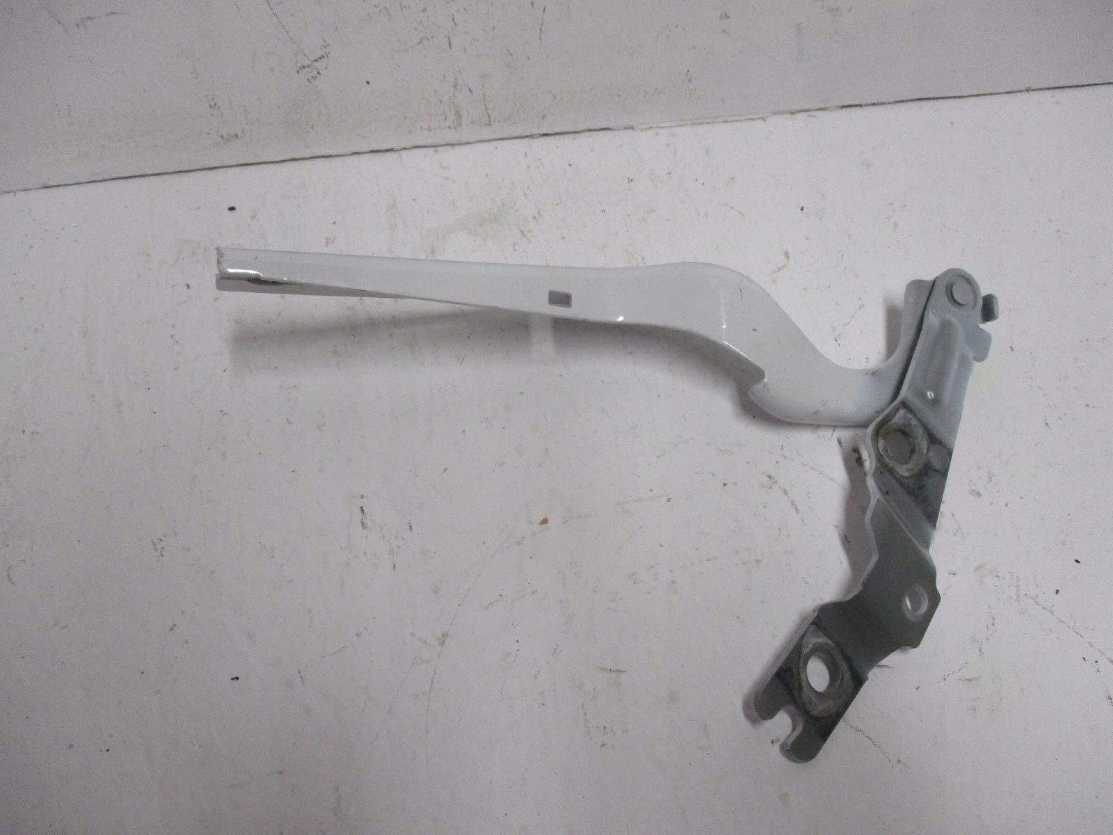 hinge bonnets VW Polo 2G0 2G0823301G left