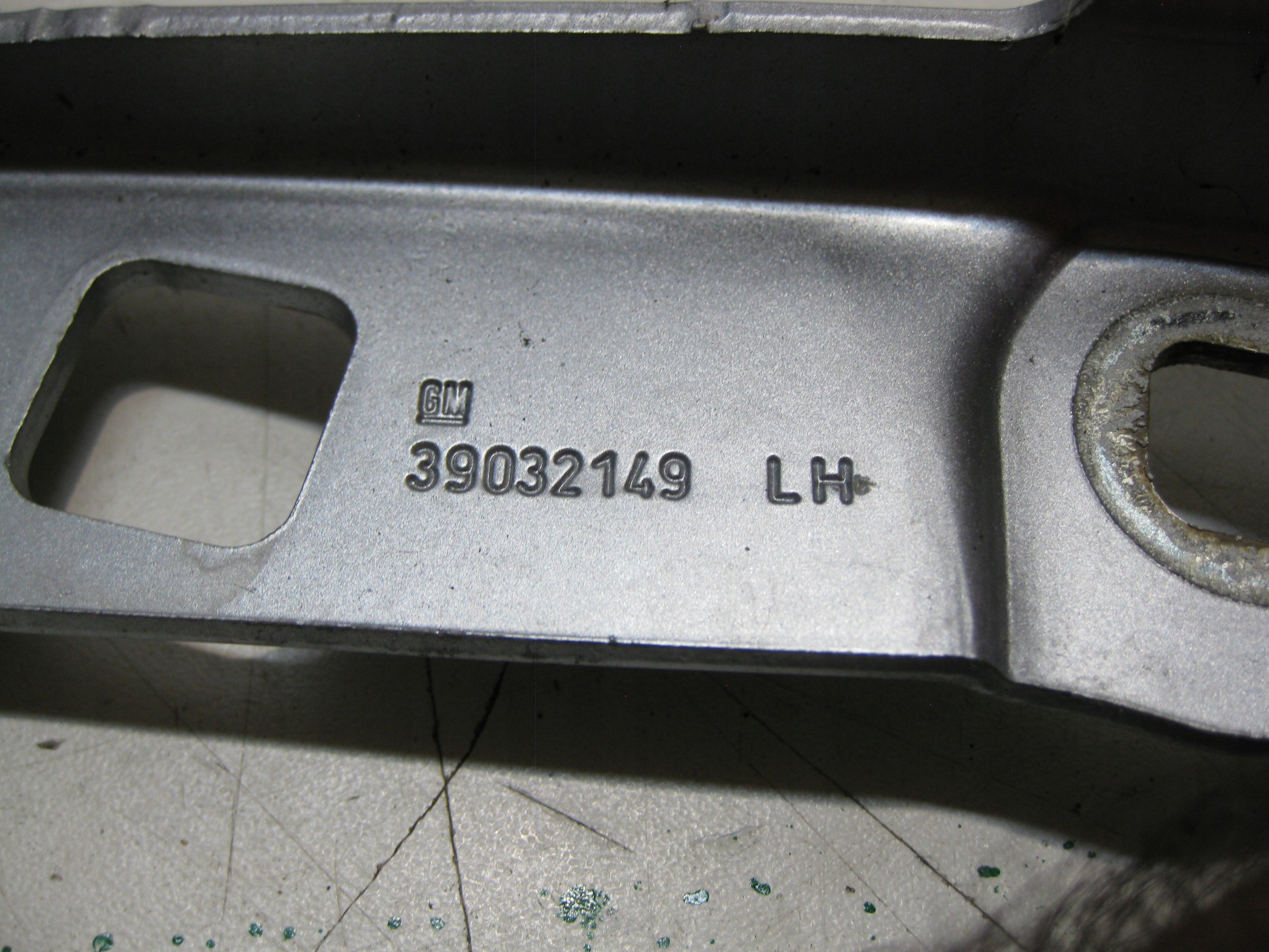 OPEL ASTRA K V KOMBI hinge bonnets left front 39032149