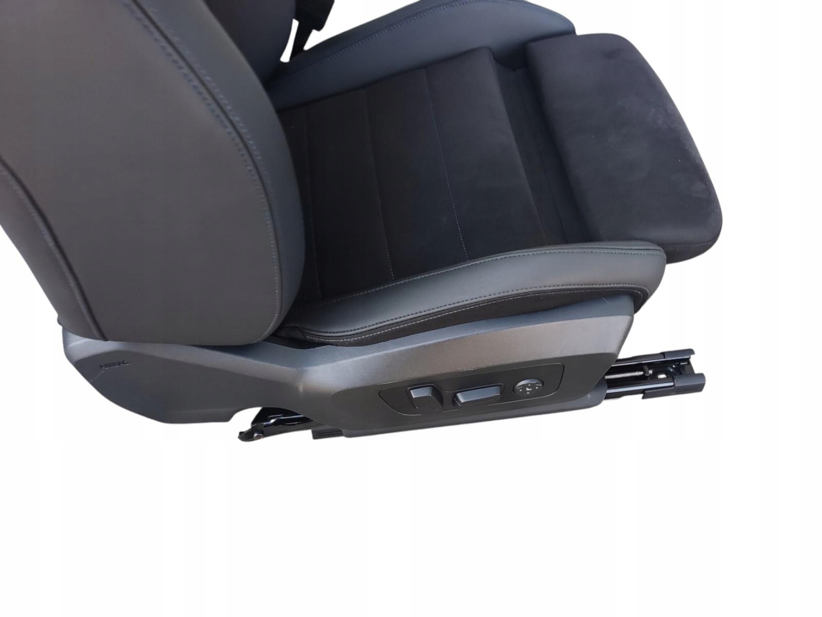sedačka pravý předek spolujezdce BMW 2 ACTIVE TOURER U06 2022-2026 m-packet