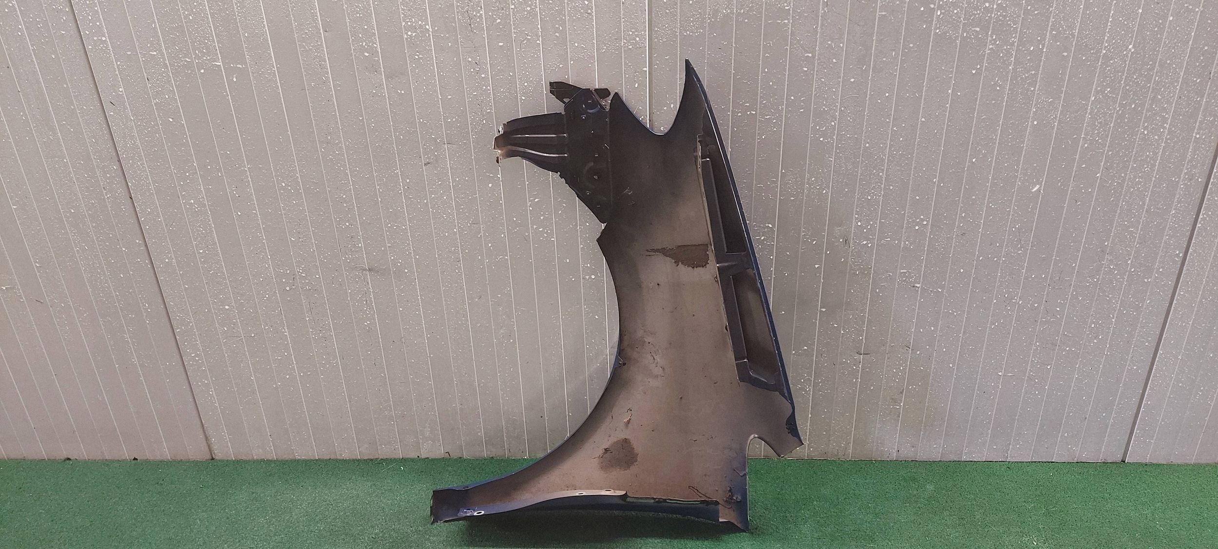 fender right front VW TOURAN LIFT 07-10 LAK: LLM5