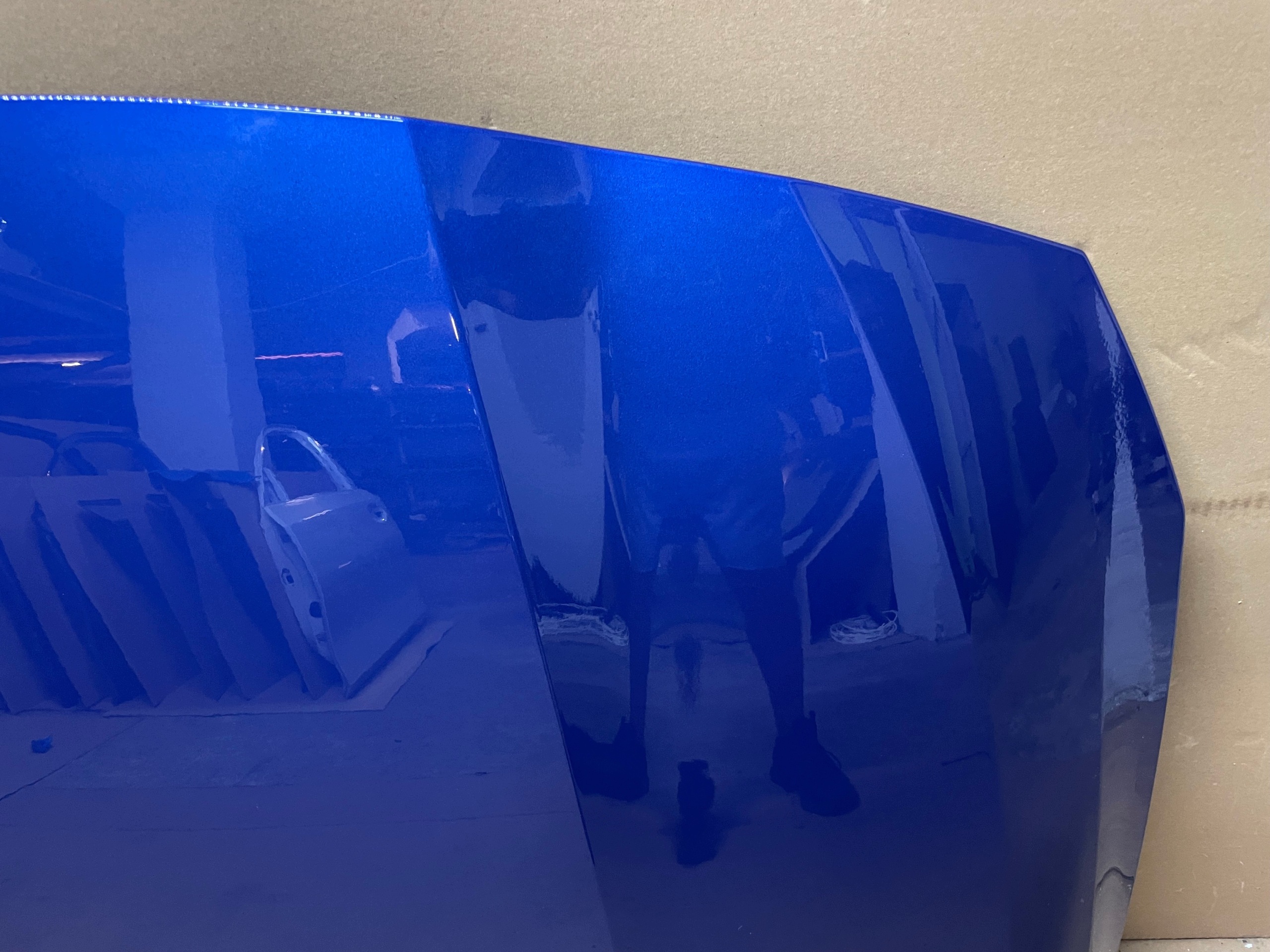 Cofano BMW 2 U06 colore C31 PORTIMAO BLAU