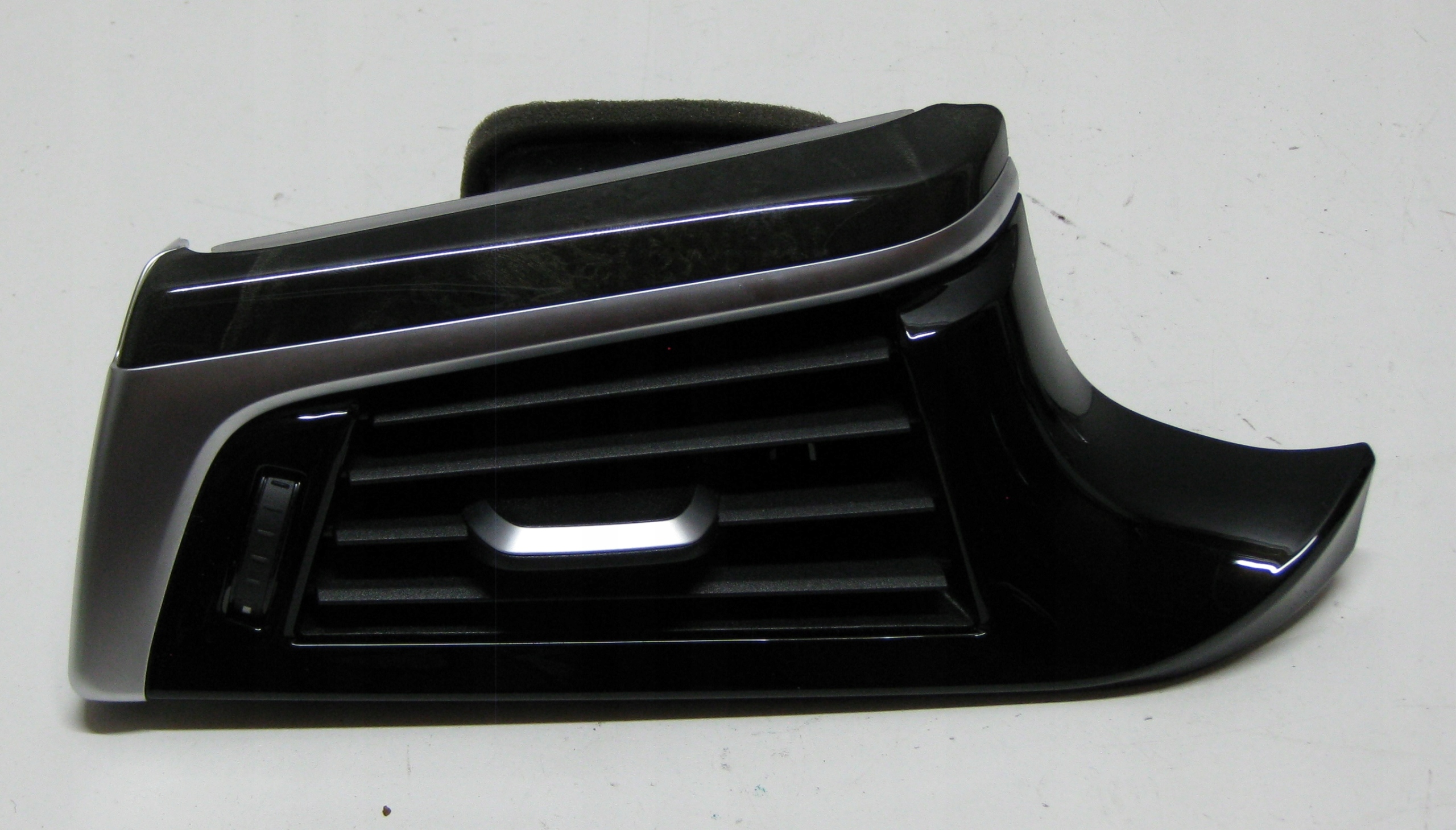 BMW 5 G30 3.0D 19R grid air conditioning devices DEKOR 9329545