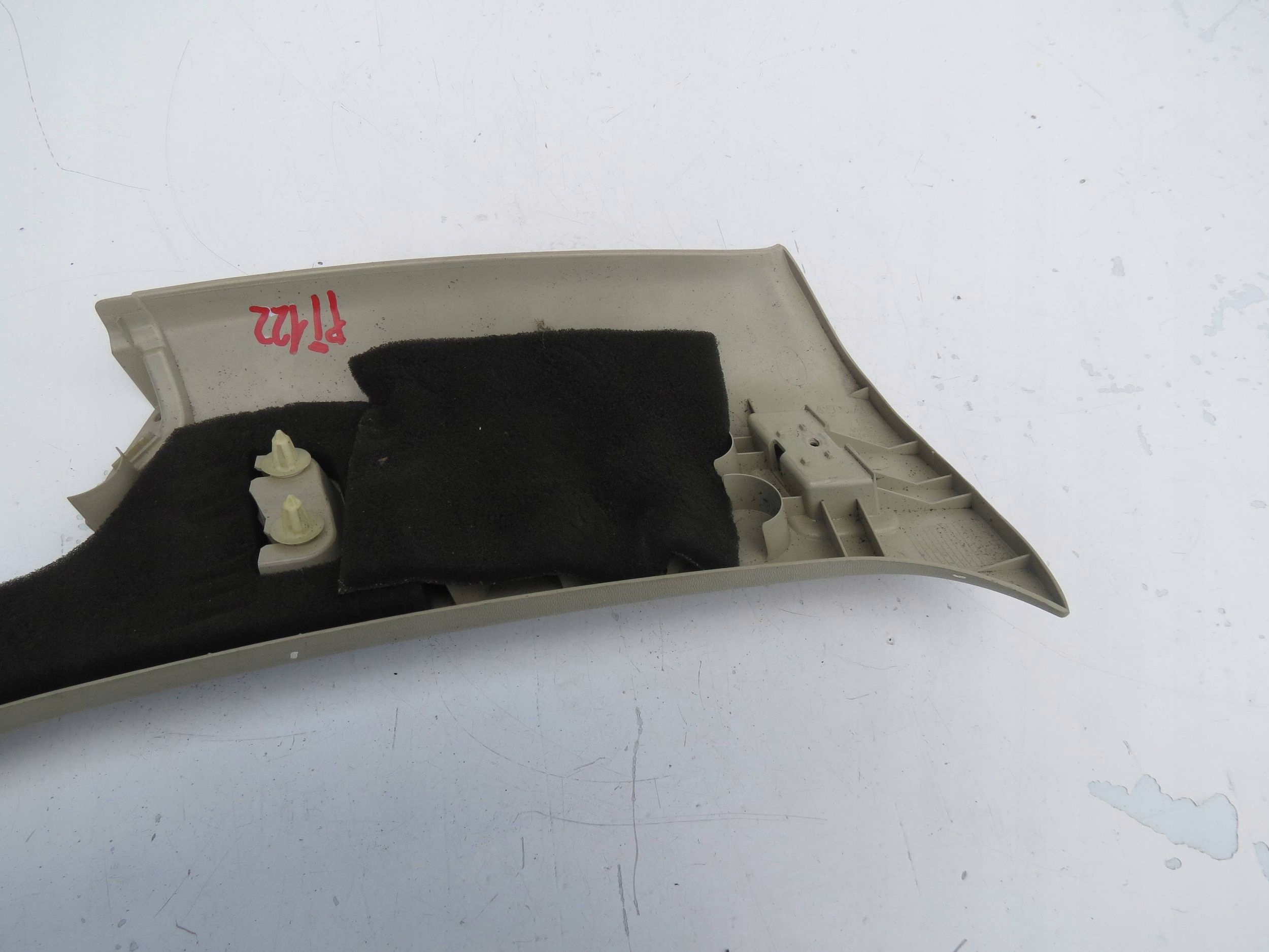 cover side SLUPKA right rear part C VOLVO V70 III 2.0