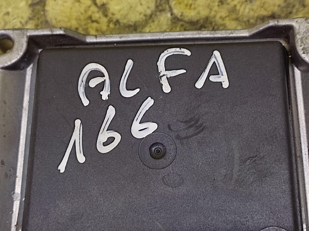 ALFA ROMEO 166 control unit of the engine 0261206713