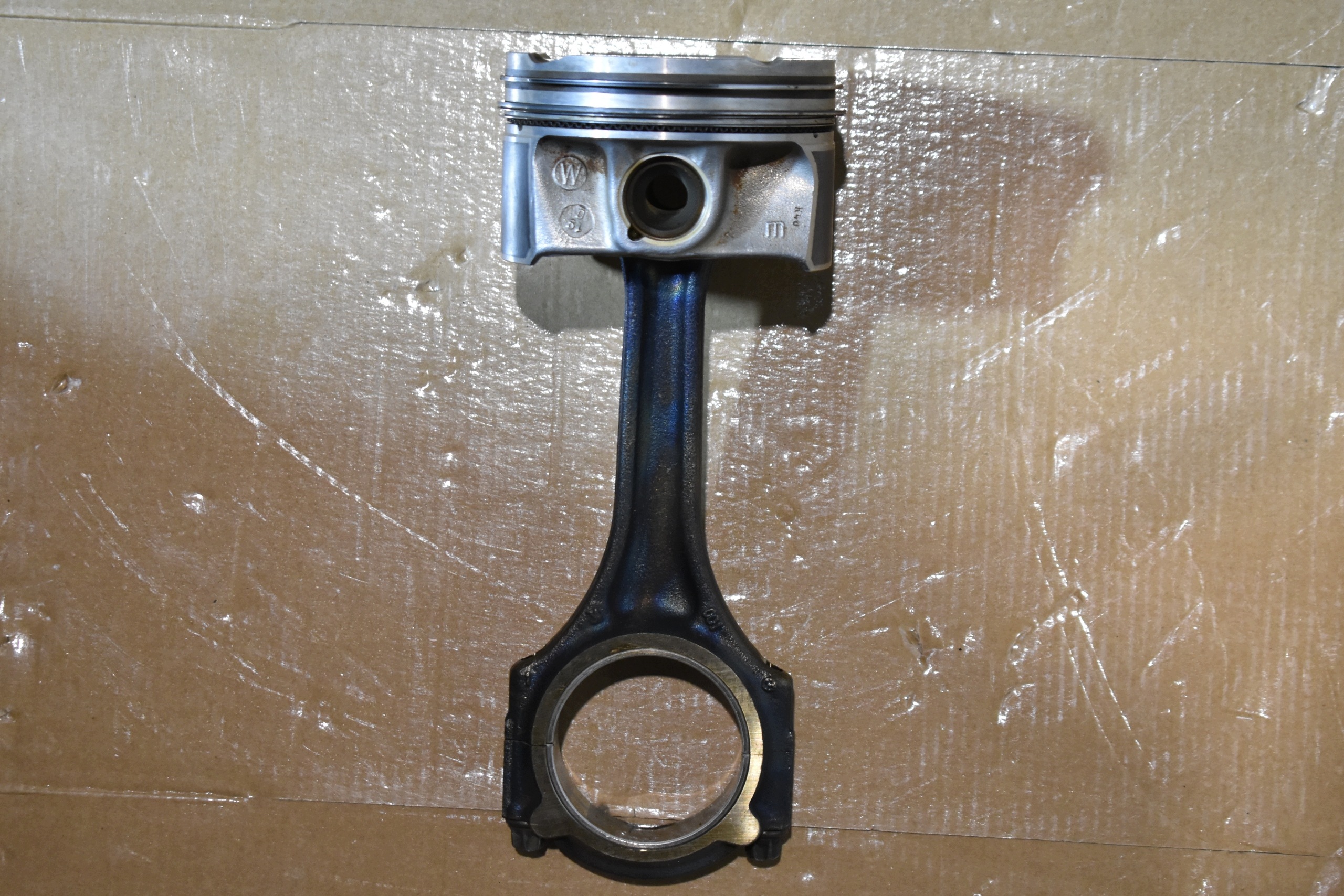 IDEALNY KPL. piston + connecting rod MERCEDES 256930 1