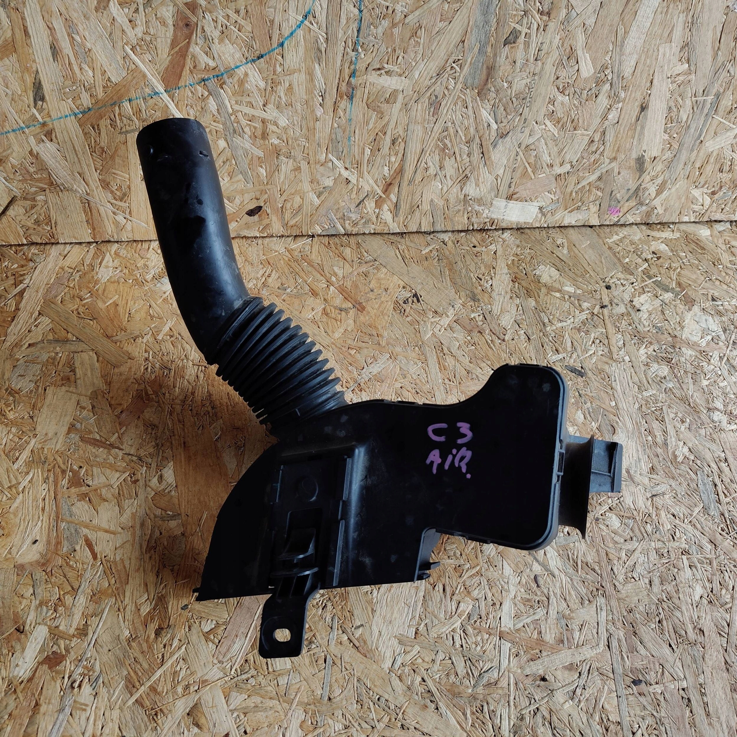 pipe intake Citroen C3 061651