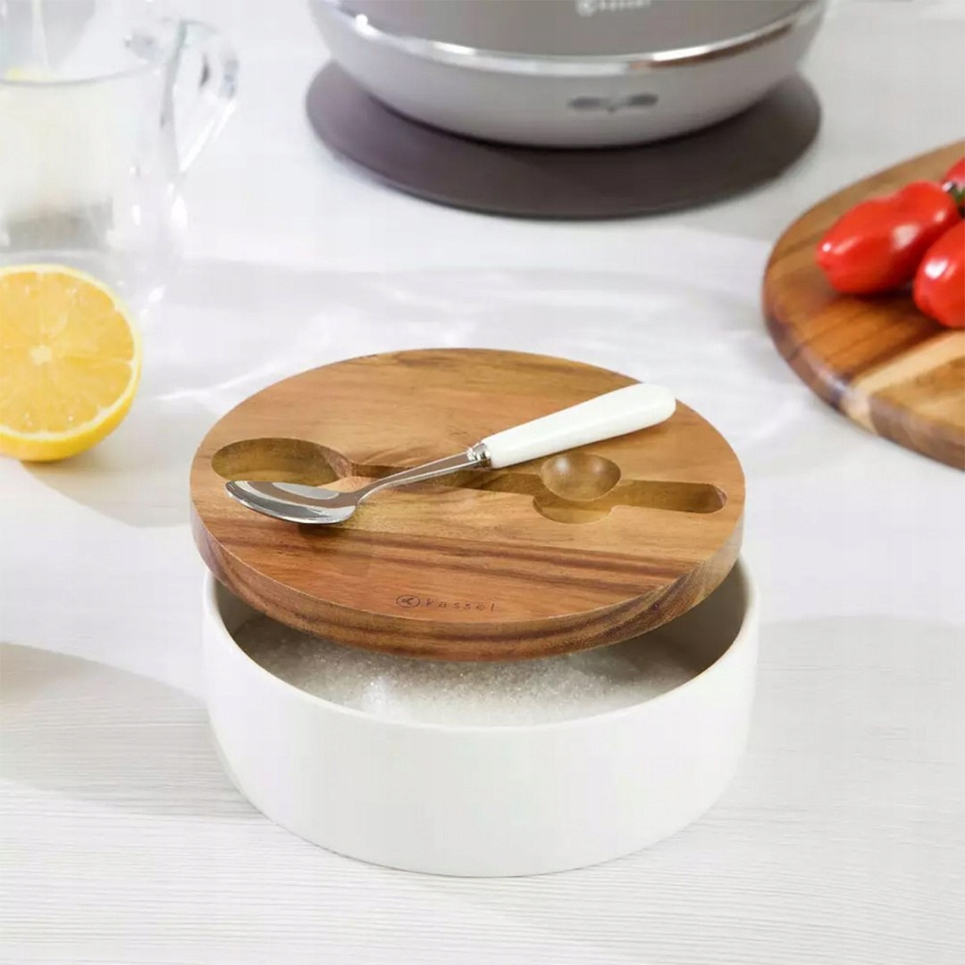 CUKIERNICA PORCELNOWA Z ŁYŻECZKĄ KASSEL 93557 Linia Brak