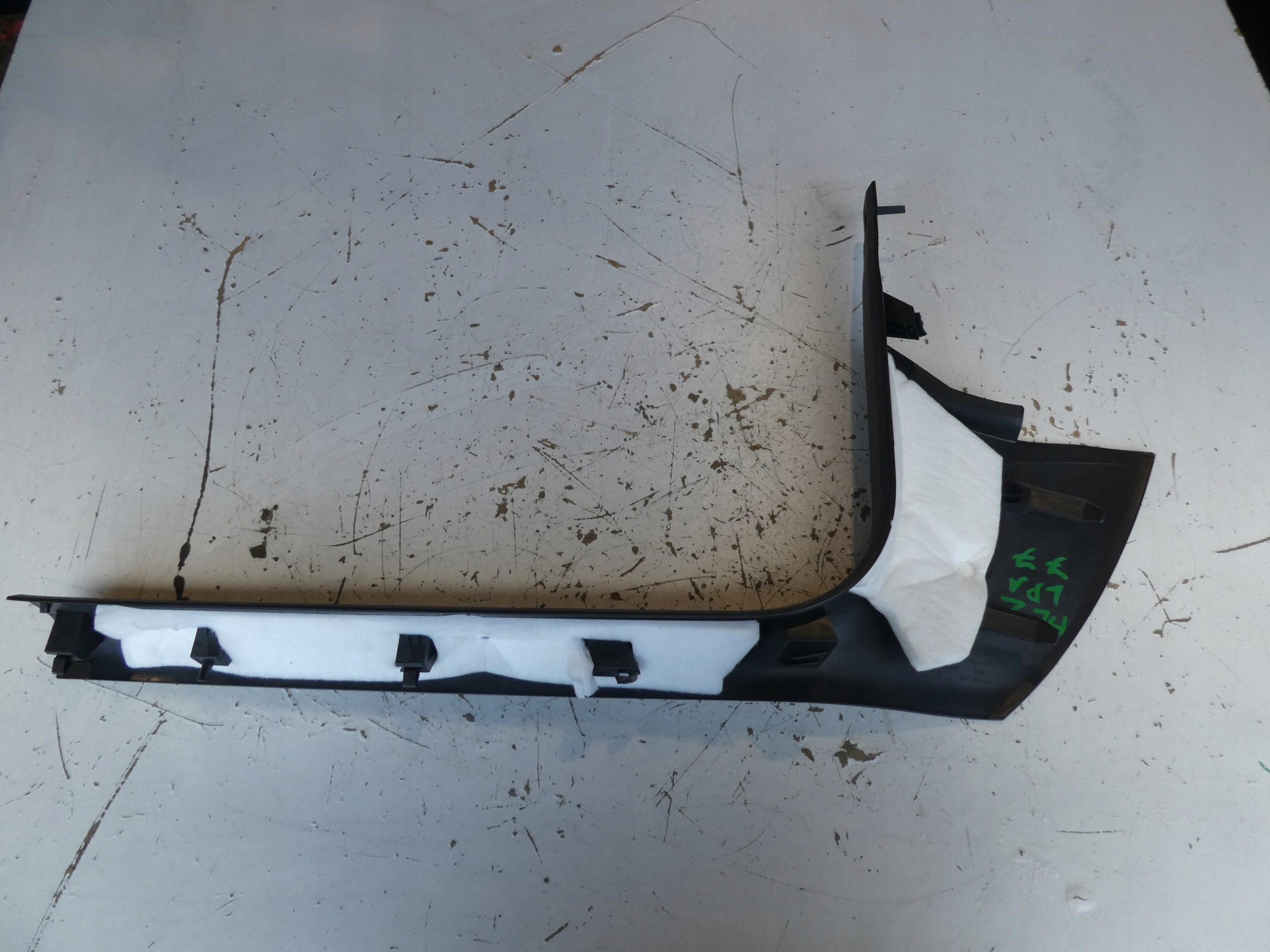 AUDI Q3 cover side of the threshold right 8U1867272