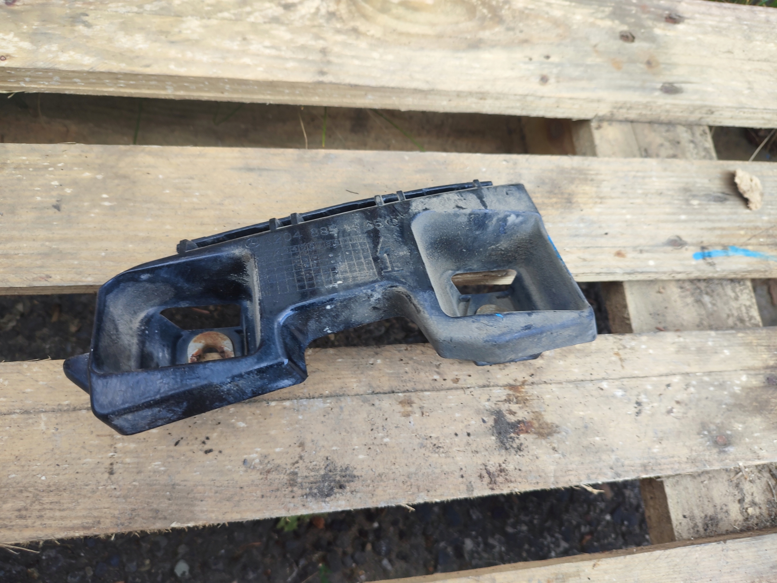 support right rear part right rear Mercedes C Klasa W204 A2048851465