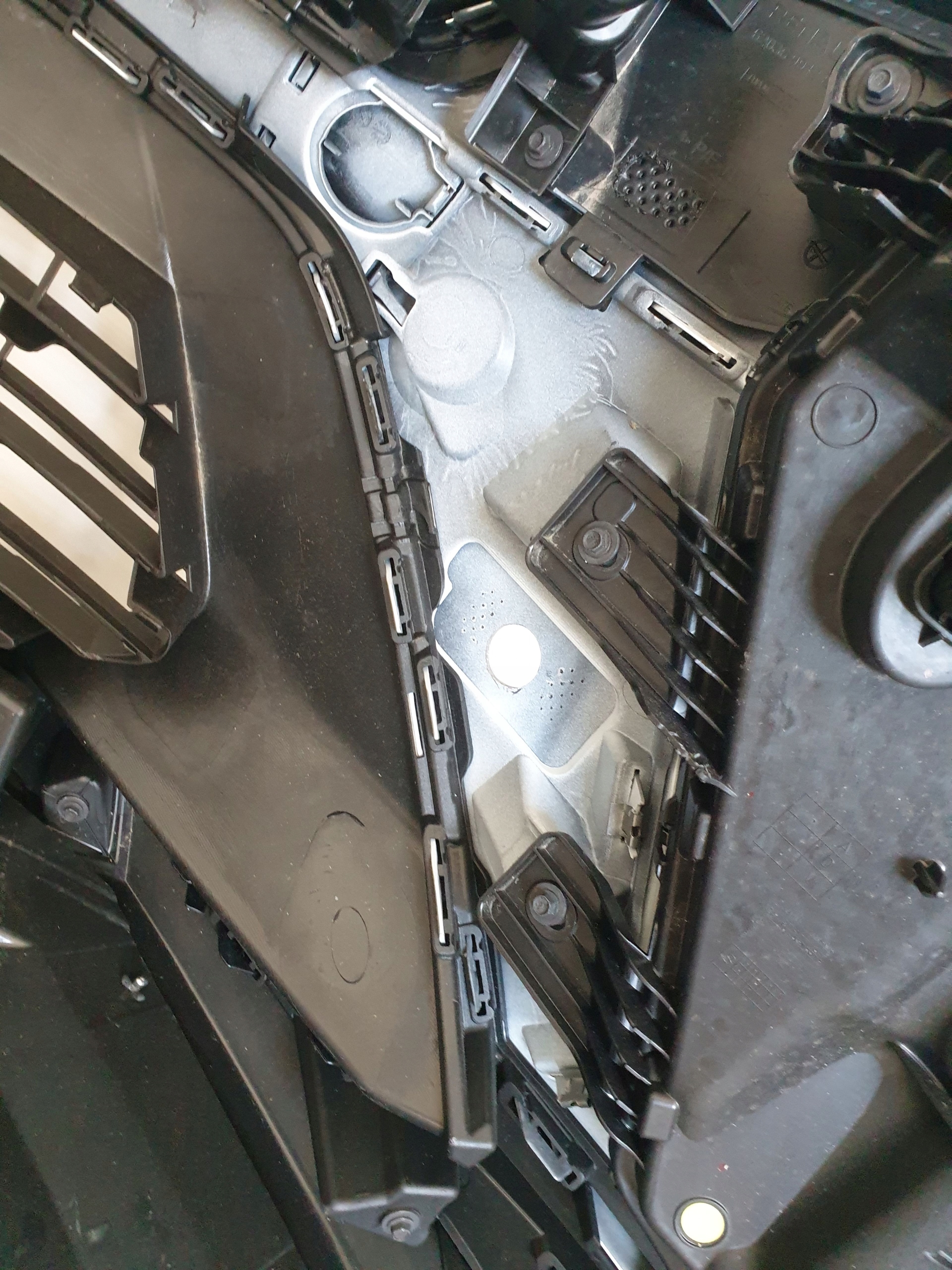 RENAULT CAPTUR II LIFT 24-> bumper front PDC LED RADAR cover KAMERA