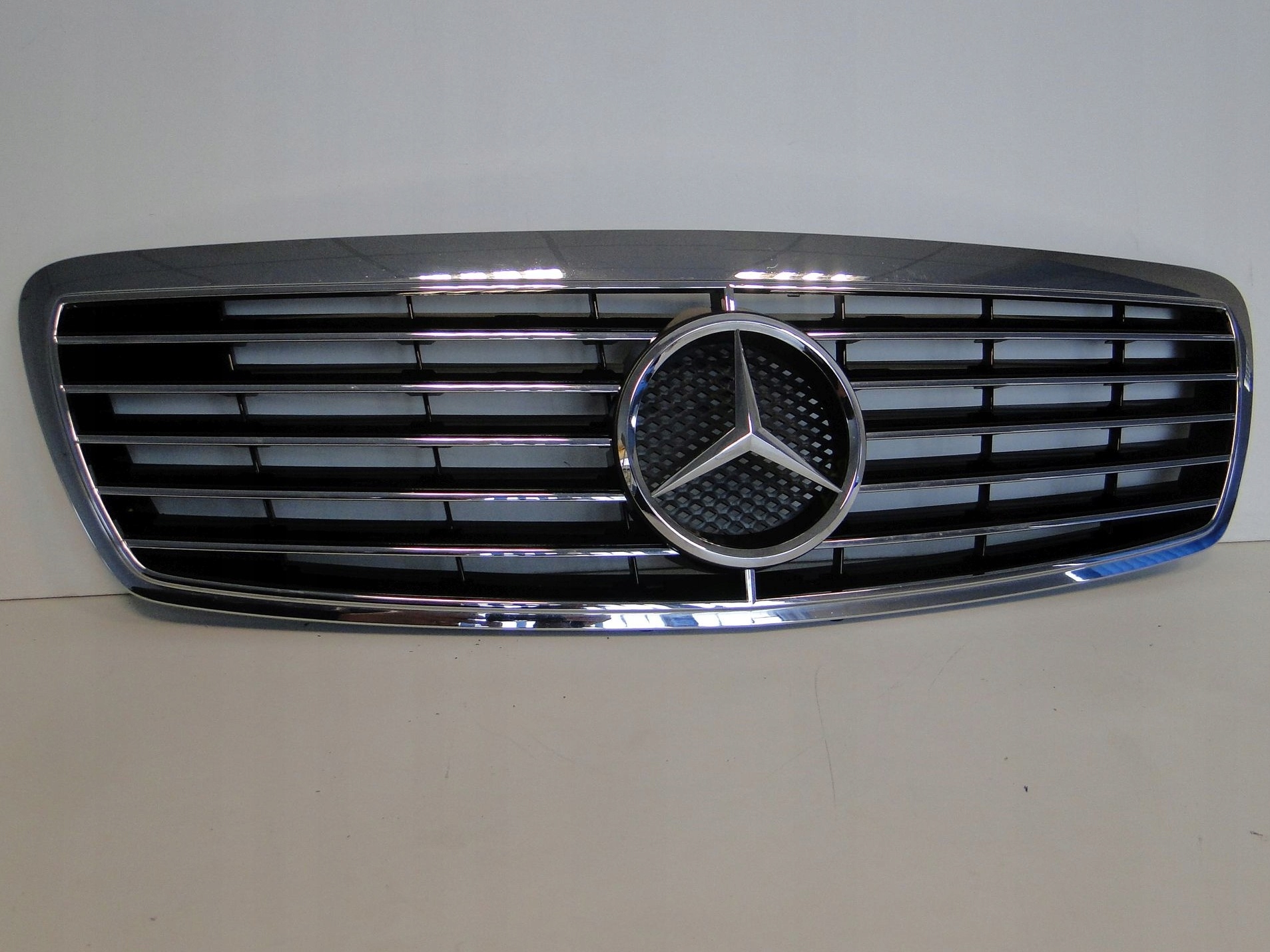 MERCEDES E W211 211 GRILL ATRAPA AVANT AMG SPORT Typ samochodu Samochody osobowe