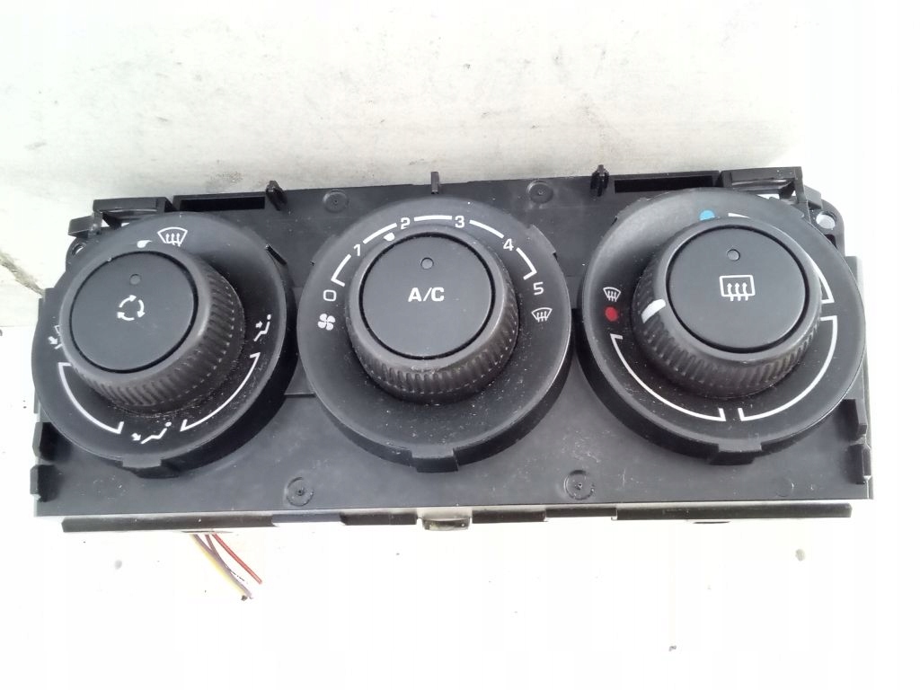 Citroen C3 Picasso control panel air conditioning devices T1001394S