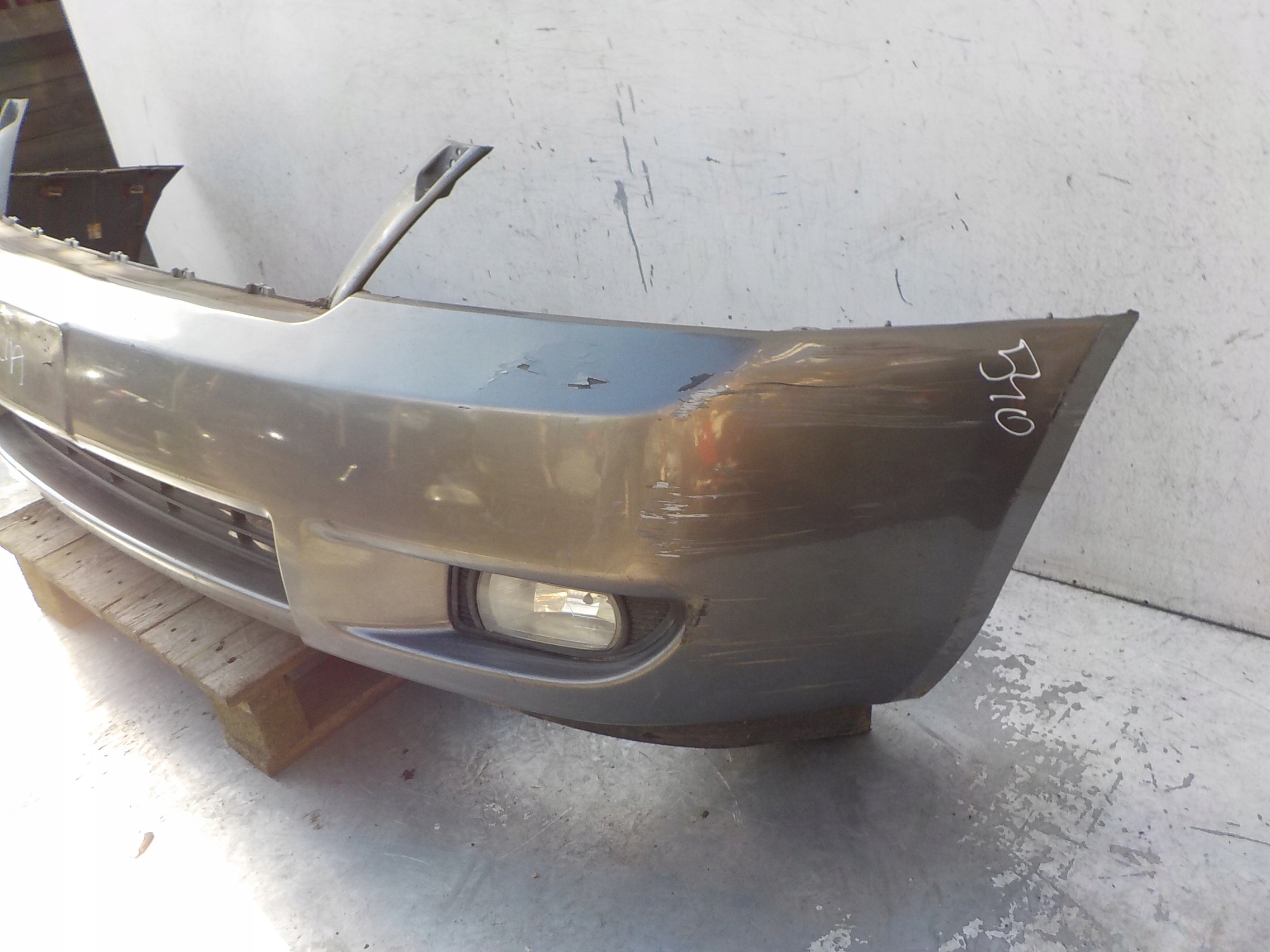 540 KIA SEDONA bumper front front