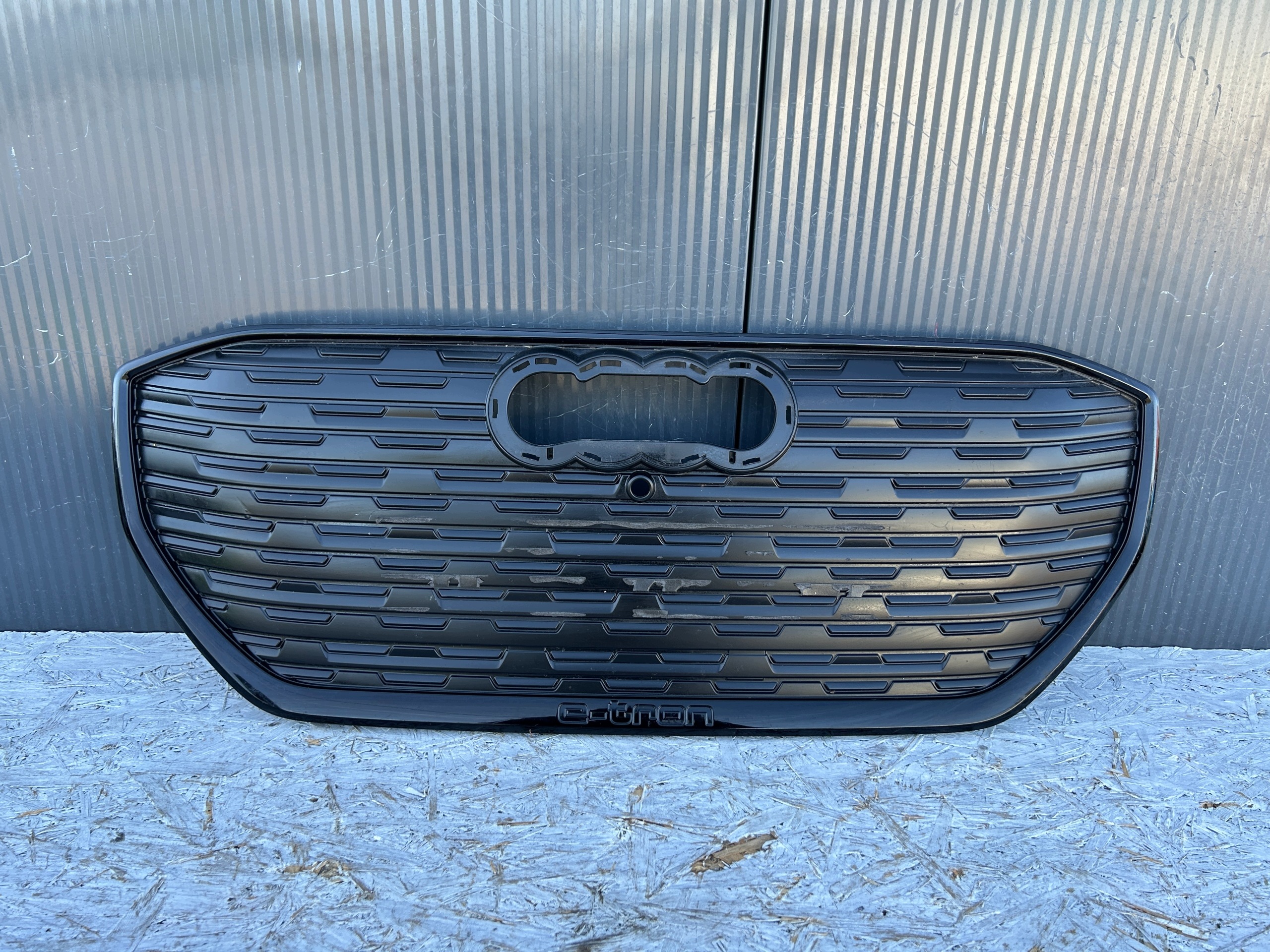 maska maska branika prednji dio AUDI Q4 E-TRON 89A853653A