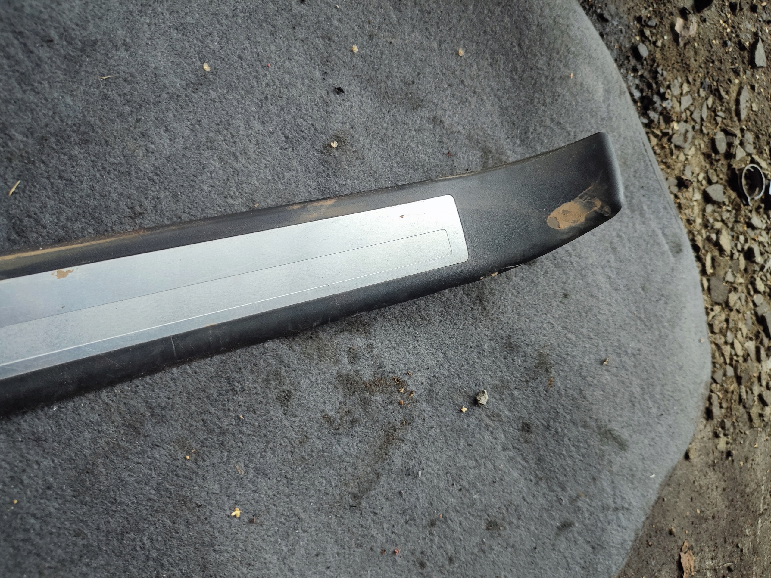 right front moulding threshold AUDI A4 B7 S-LINE