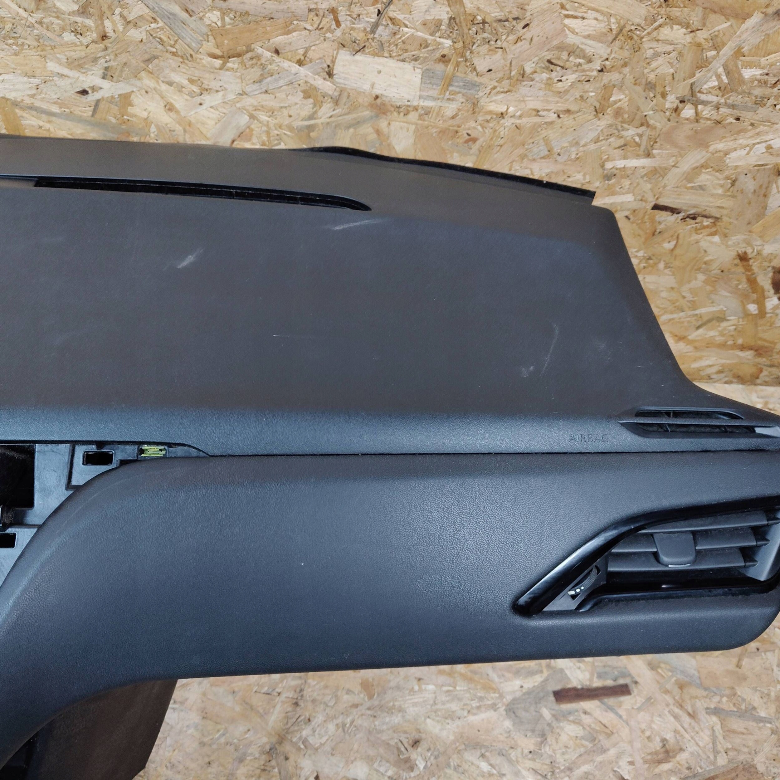dashboard instrument panel Komplet Peugeot 2008 and