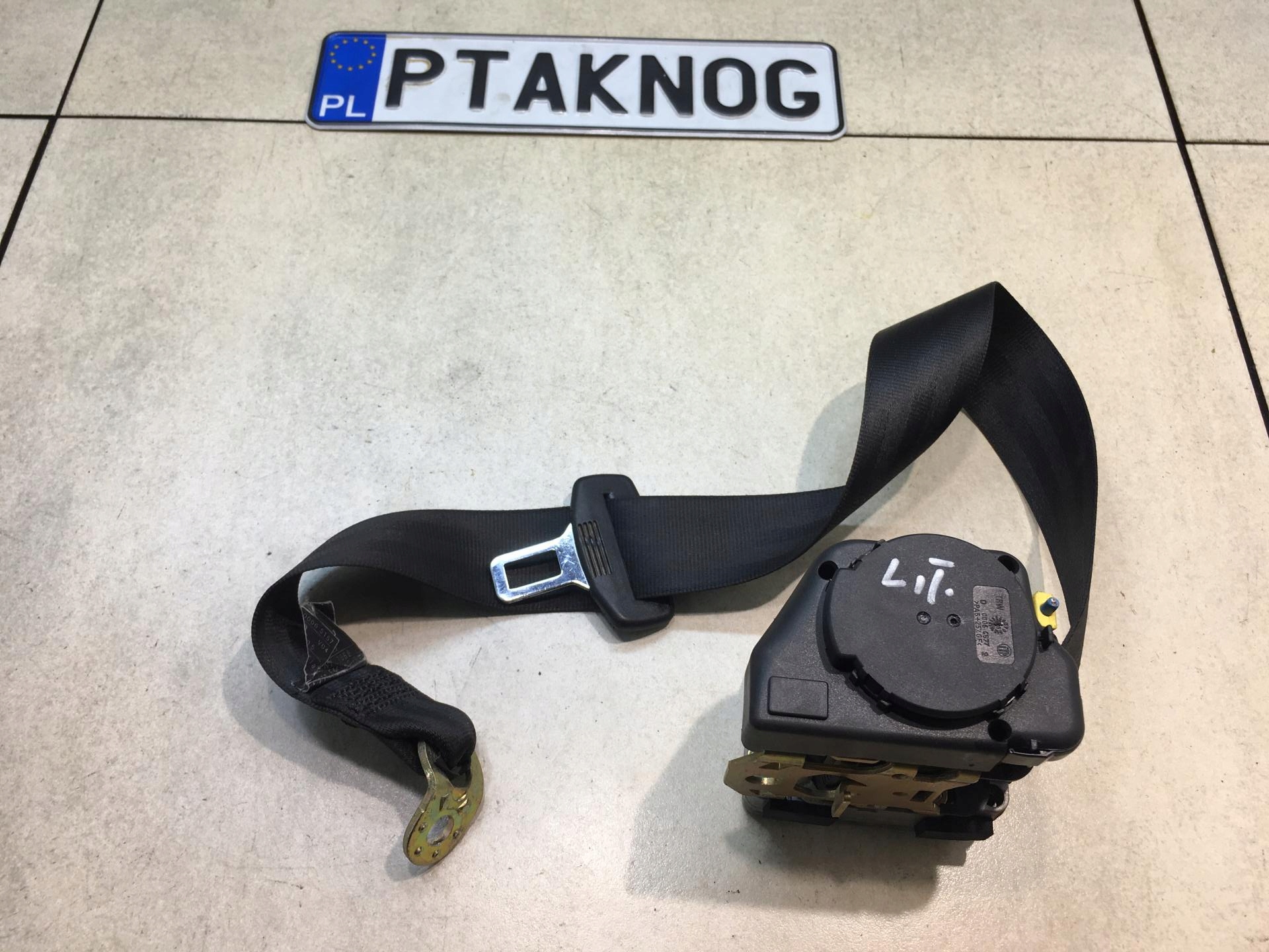 Gurten Sicherheits links heck AUDI A6 C5 4B9857805