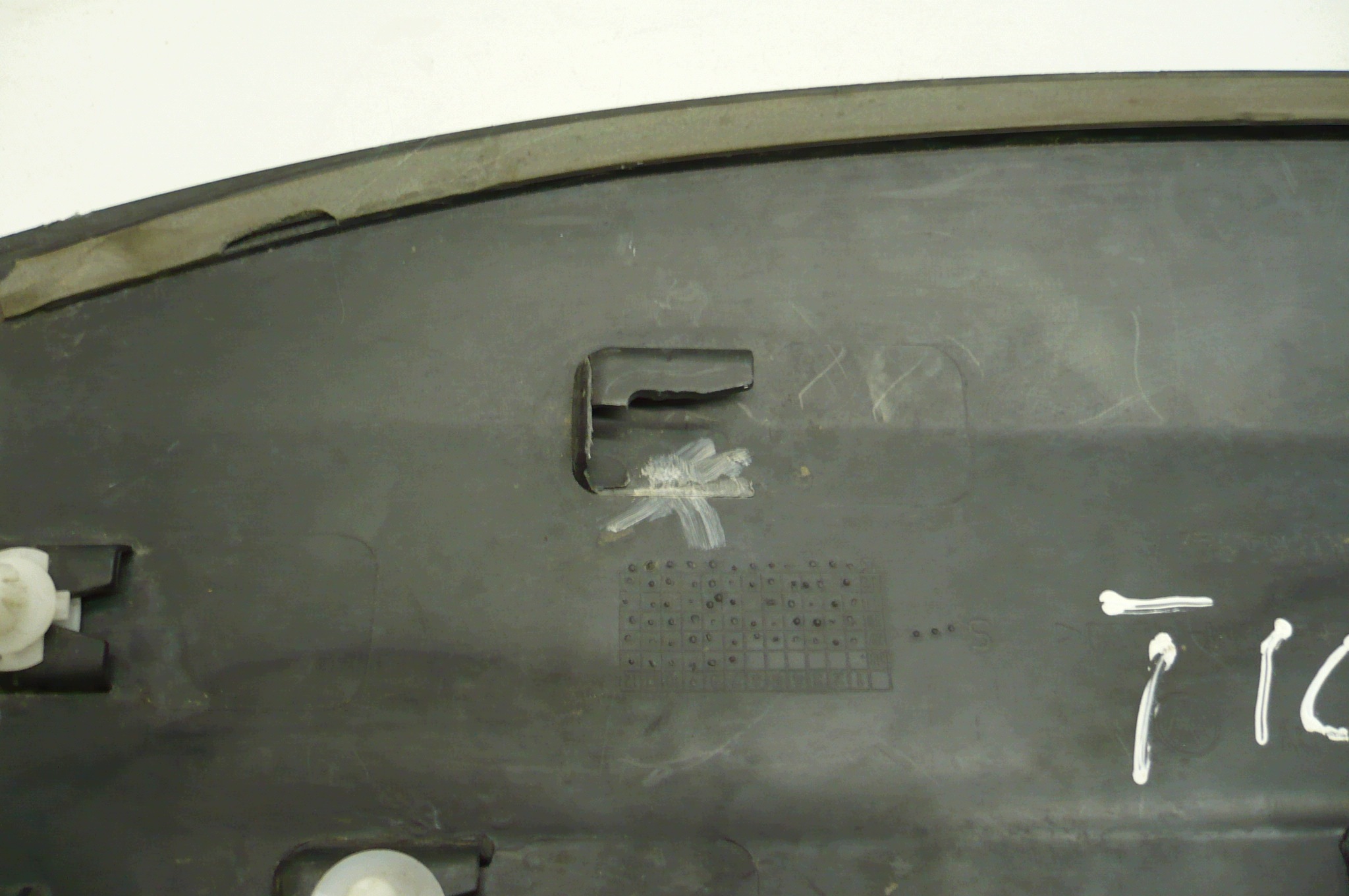 VW TIGUAN and 07- moulding door left rear part