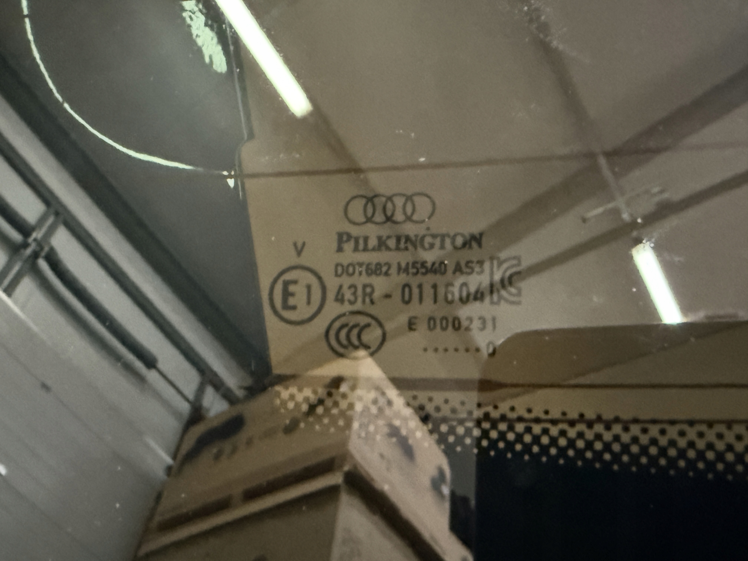 AUDI Q8 4M trunk door boot LV5Z