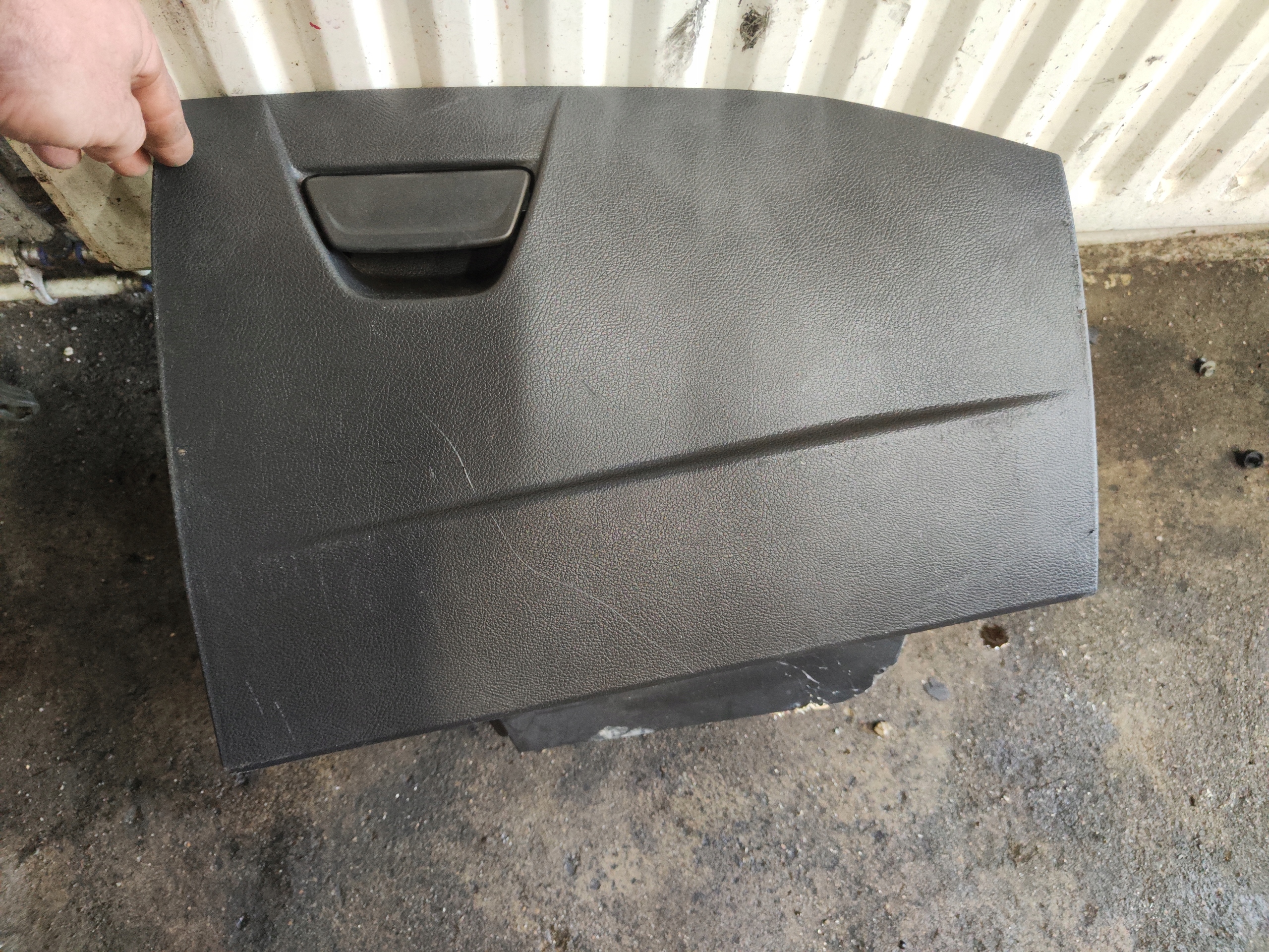 FORD Focus MK3 бардачок пассажира европа